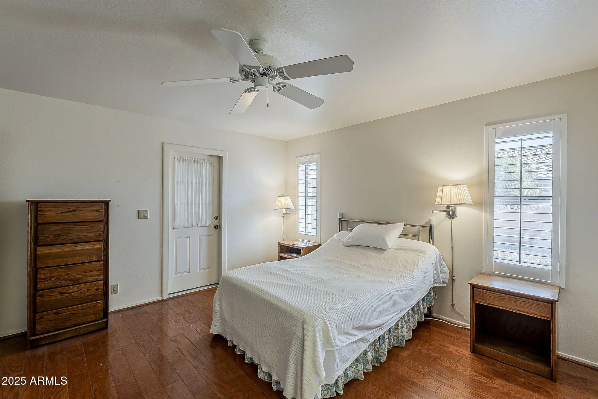 Property Slideshow image 16 of 34 | 7941 e navarro ave, Mesa, AZ, 85209