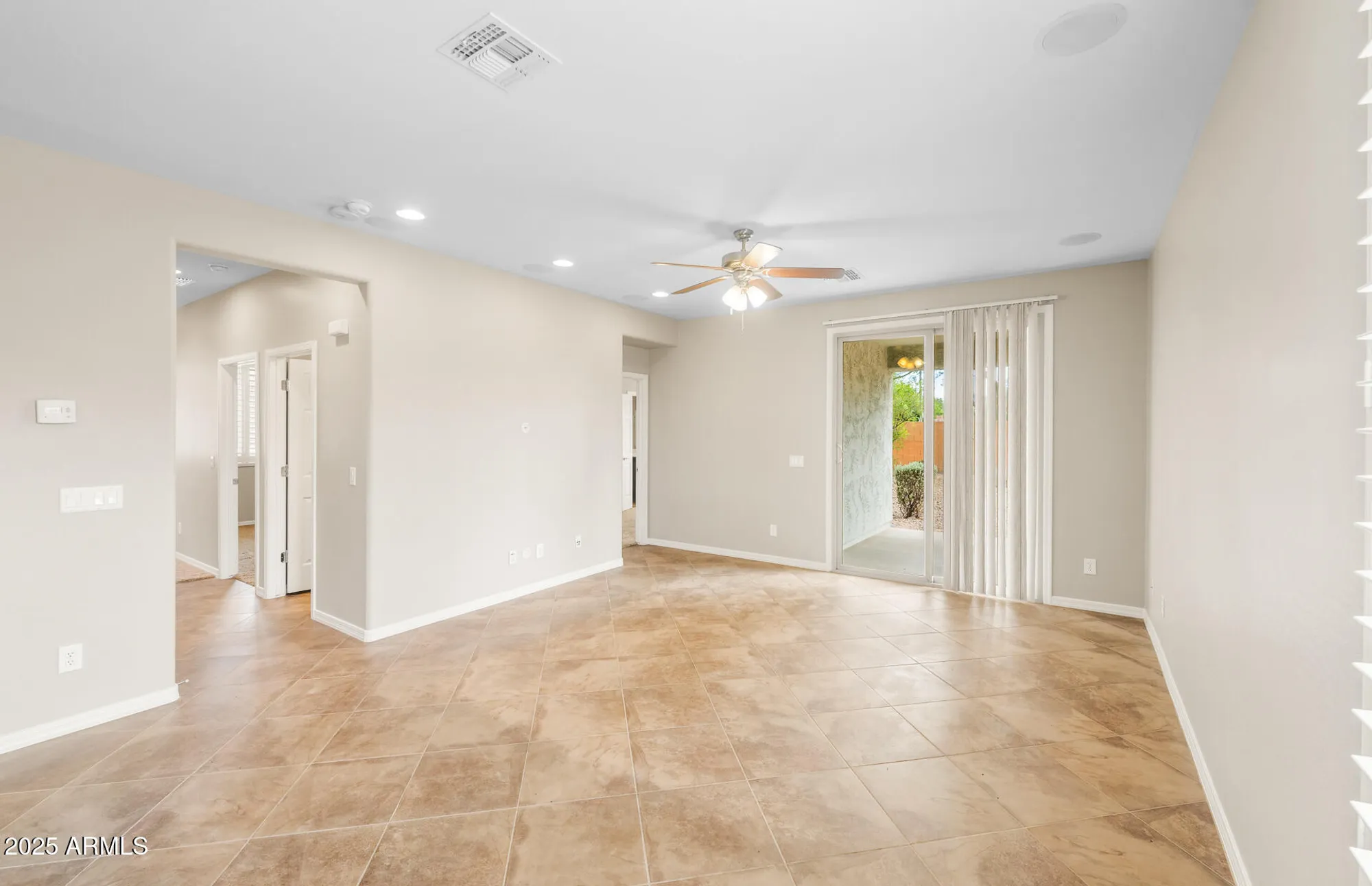 Property Slideshow image 8 of 32 | 3947 n hidden canyon dr, Florence, AZ, 85132