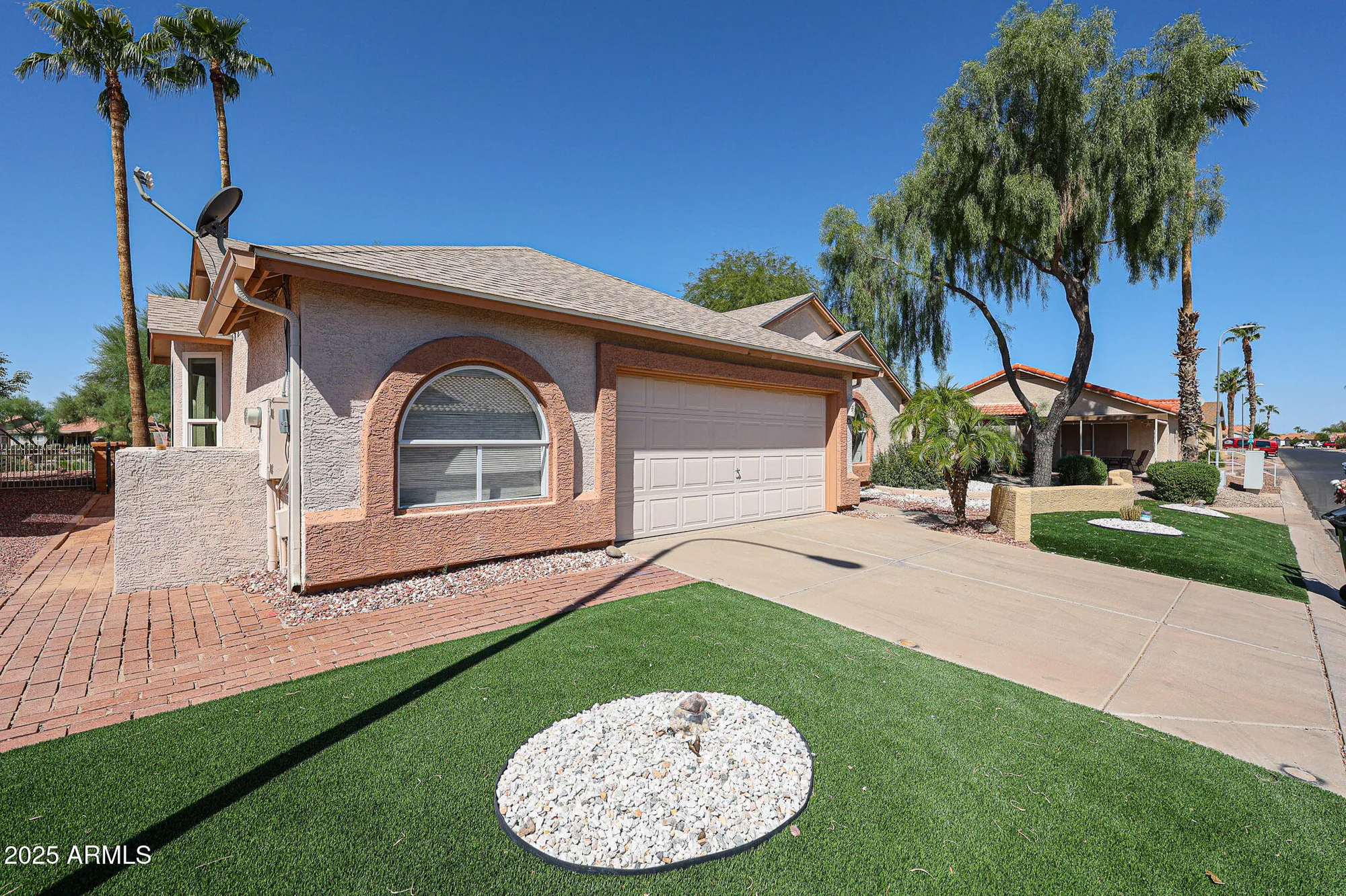 Property Slideshow image 6 of 38 | 6926 s oakmont dr, Chandler, AZ, 85249