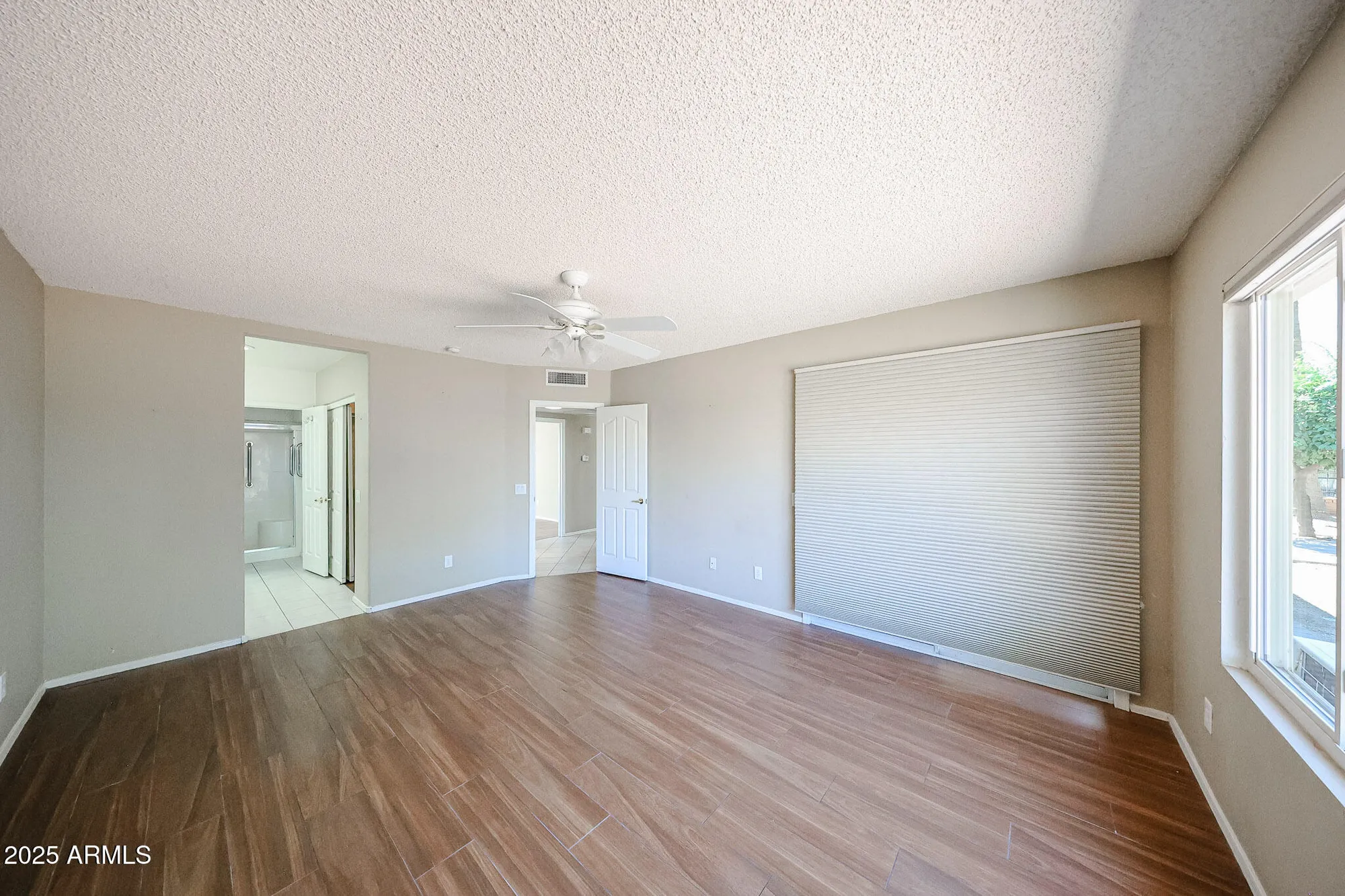 Property Slideshow image 16 of 38 | 6926 s oakmont dr, Chandler, AZ, 85249