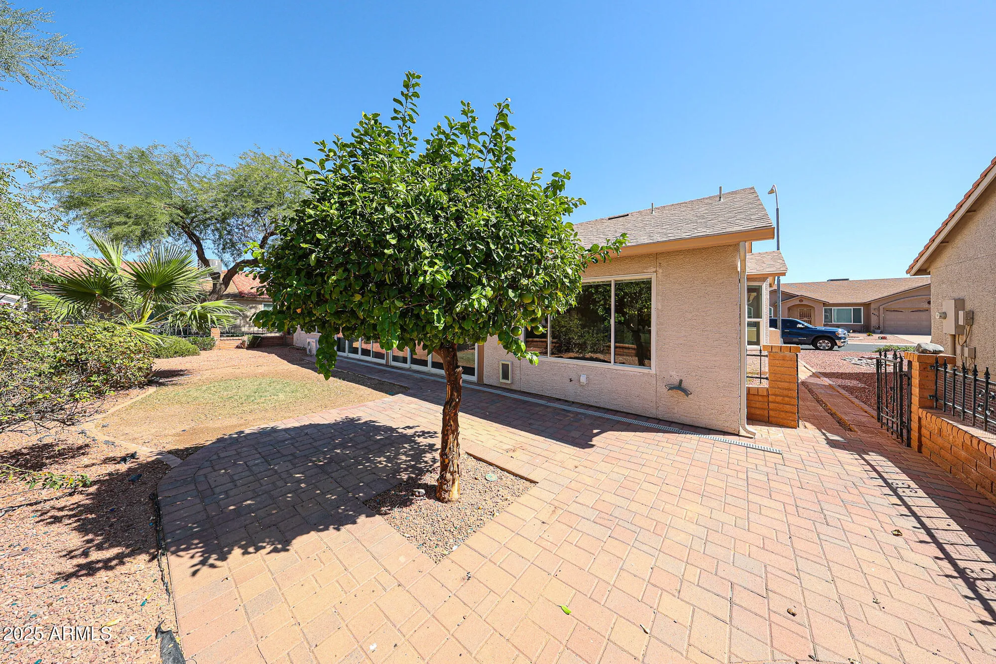 Property Slideshow image 32 of 38 | 6926 s oakmont dr, Chandler, AZ, 85249
