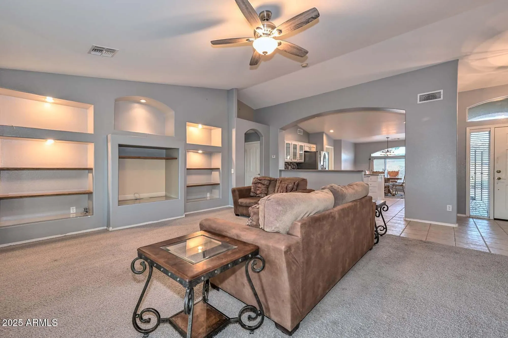 Property Slideshow image 11 of 60 | 15055 w catalina dr, Goodyear, AZ, 85395