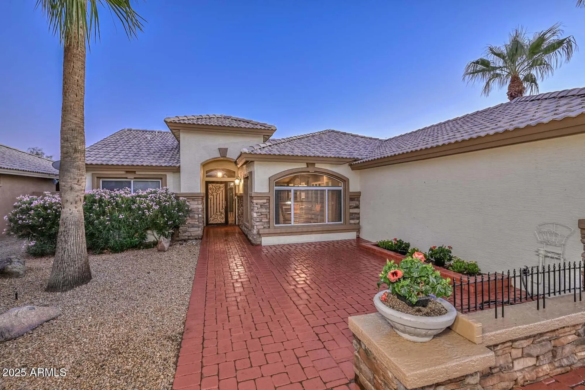 Property Slideshow image 3 of 60 | 15055 w catalina dr, Goodyear, AZ, 85395