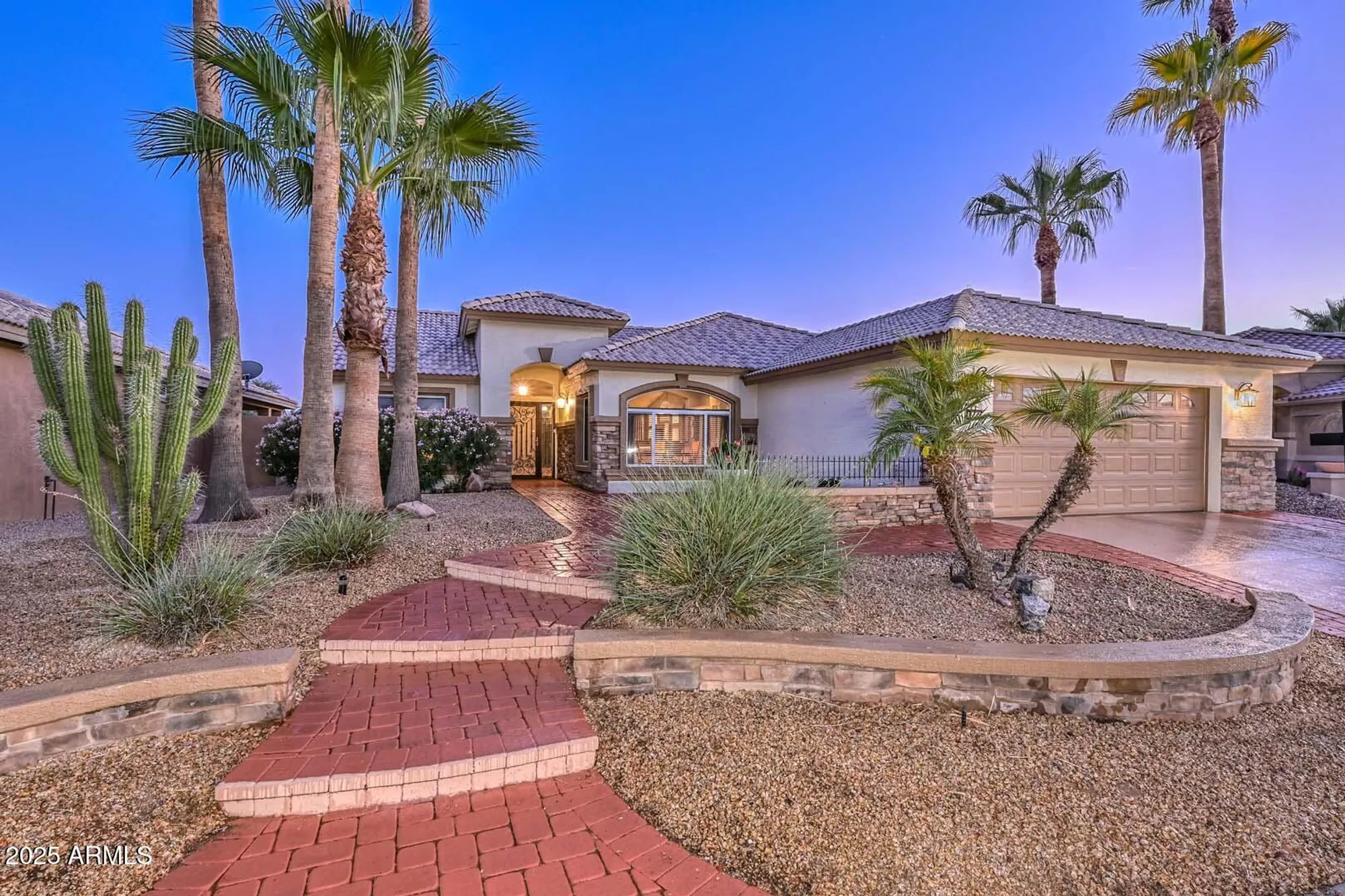 Property Slideshow image 1 of 60 | 15055 w catalina dr, Goodyear, AZ, 85395