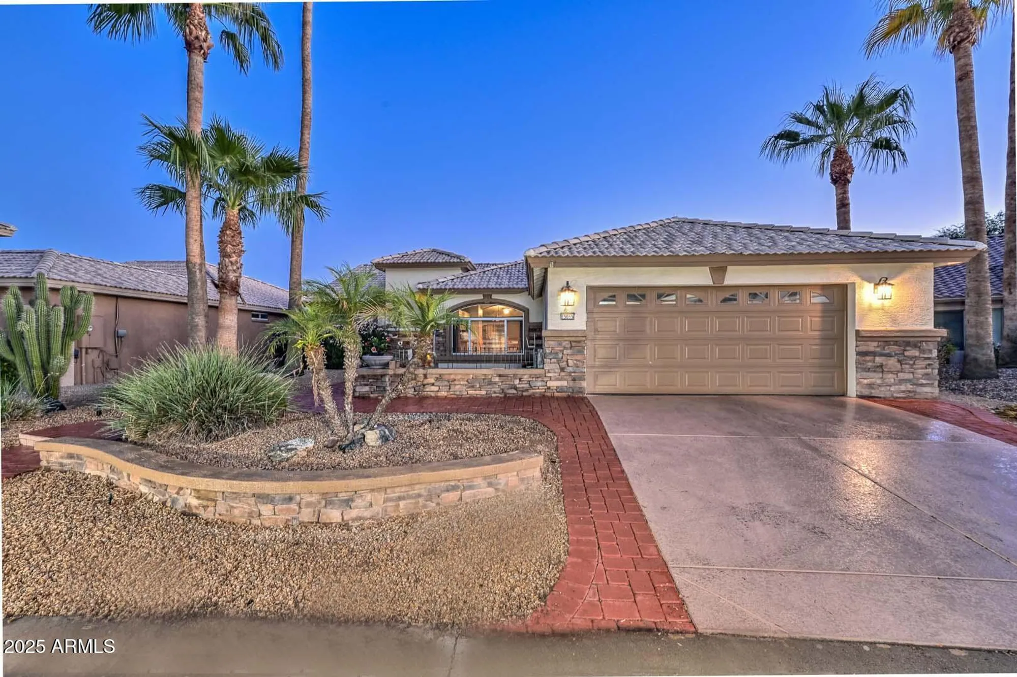 Property Slideshow image 2 of 60 | 15055 w catalina dr, Goodyear, AZ, 85395