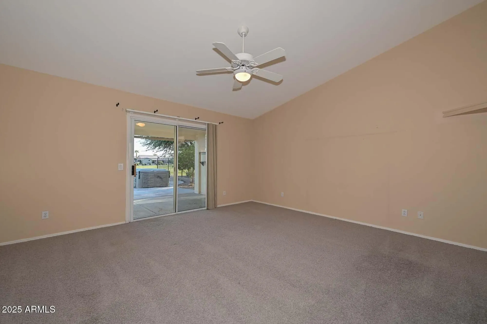 Property Slideshow image 18 of 60 | 15055 w catalina dr, Goodyear, AZ, 85395