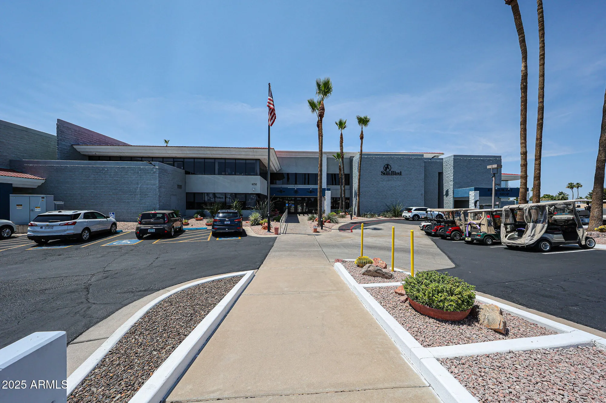 Property Slideshow image 33 of 38 | 6926 s oakmont dr, Chandler, AZ, 85249