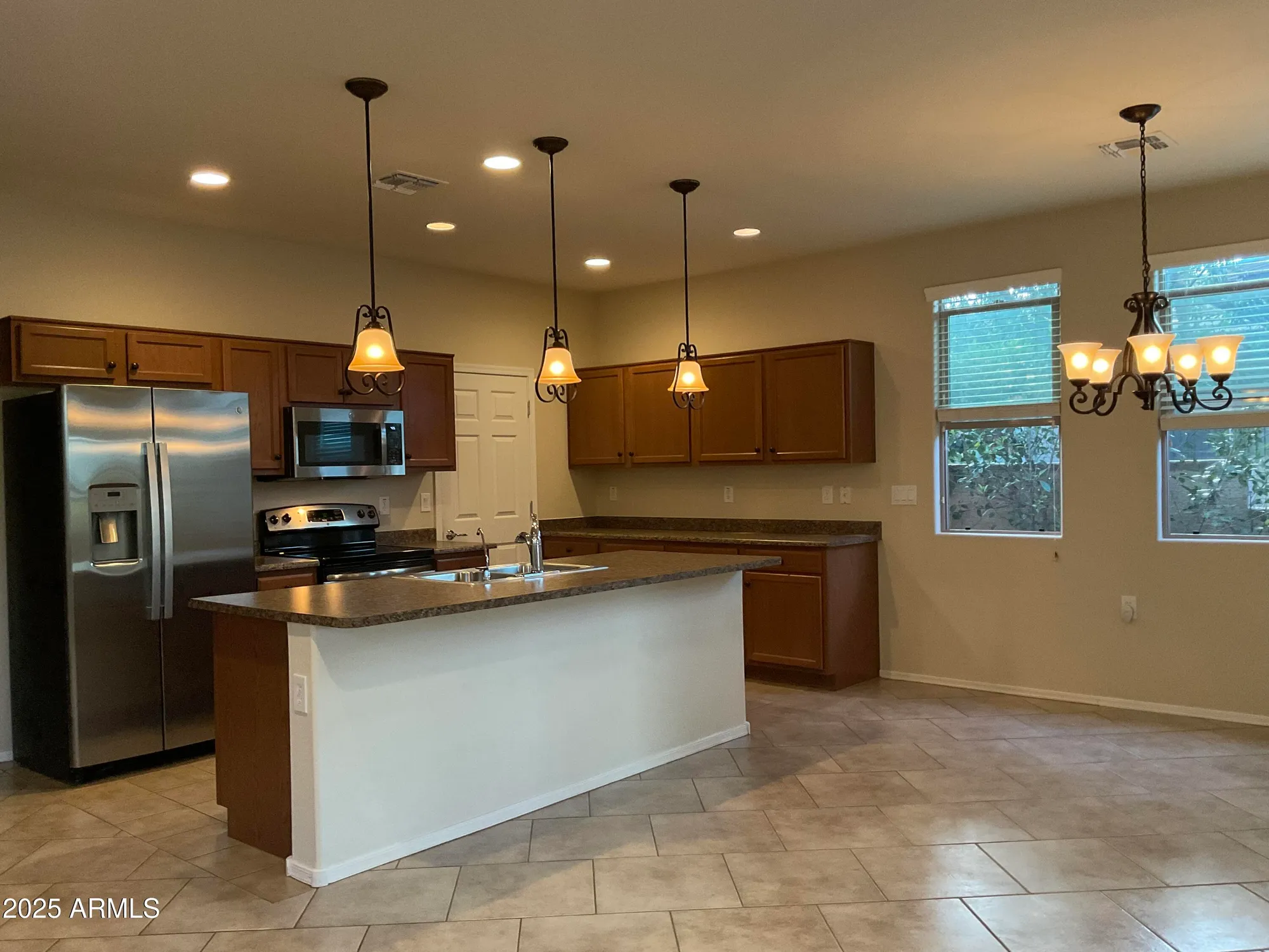 Property Slideshow image 17 of 38 | 13979 e cheavront loop, Vail, AZ, 85641