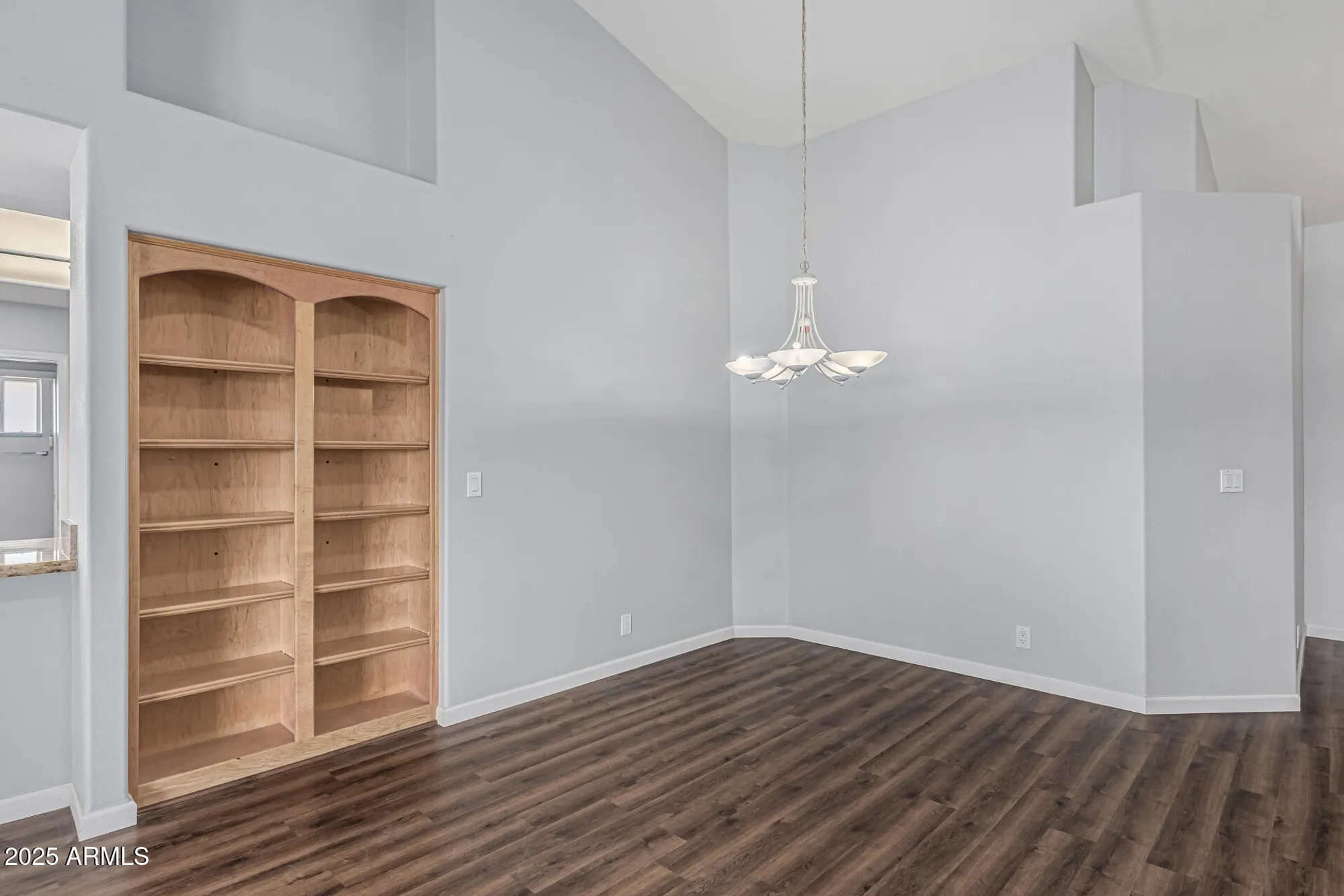 Property Slideshow image 9 of 49 | 11205 e laguna azul cir, Mesa, AZ, 85209