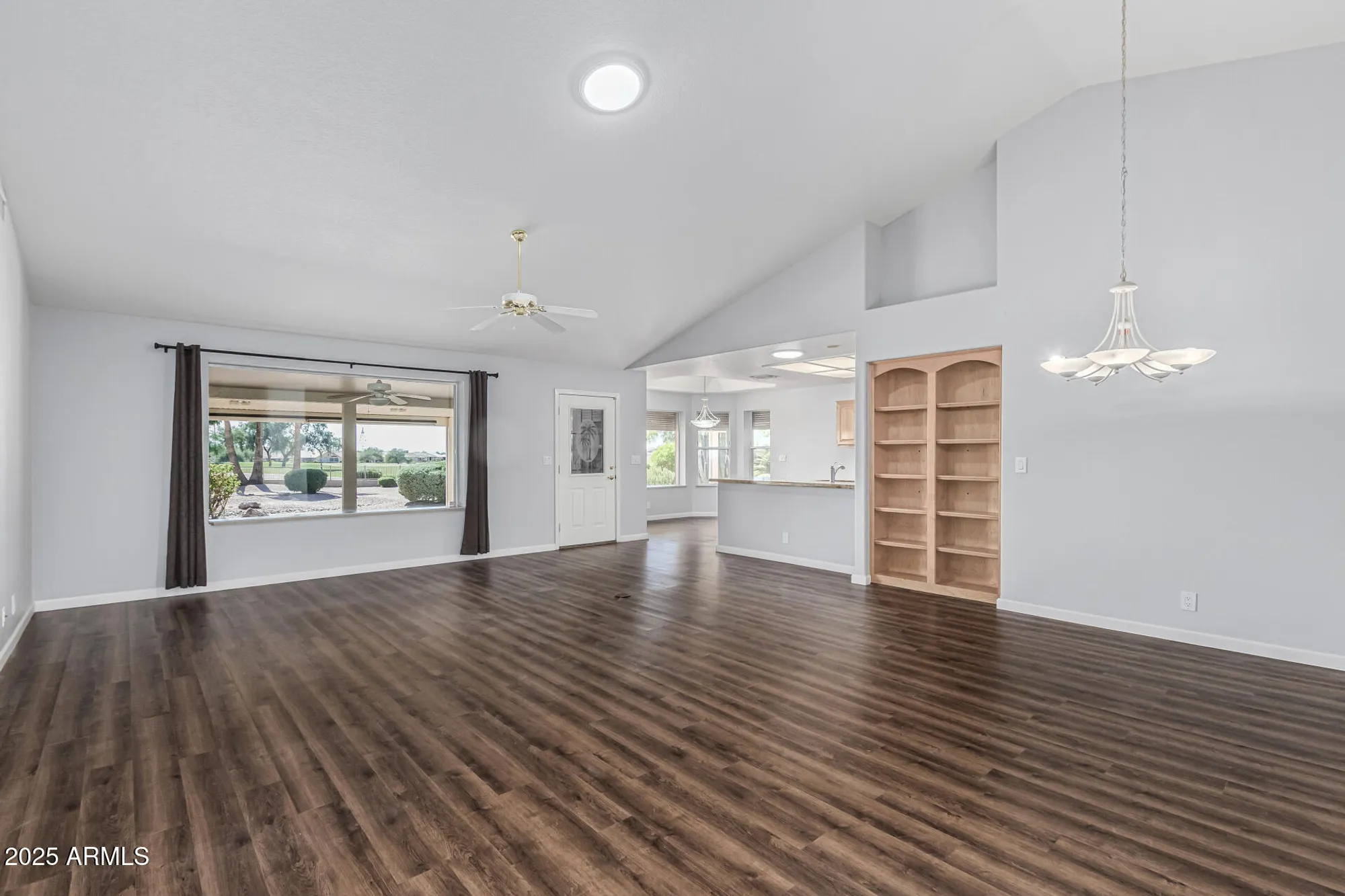 Property Slideshow image 6 of 49 | 11205 e laguna azul cir, Mesa, AZ, 85209