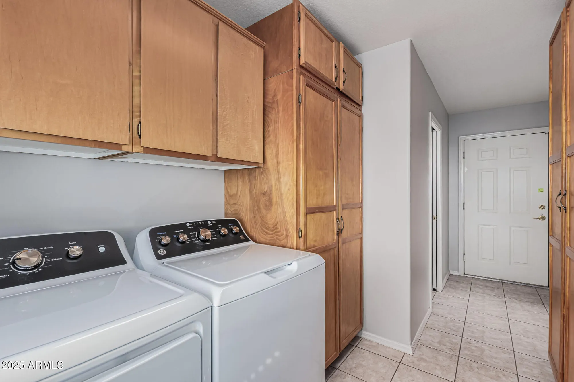 Property Slideshow image 25 of 49 | 11205 e laguna azul cir, Mesa, AZ, 85209