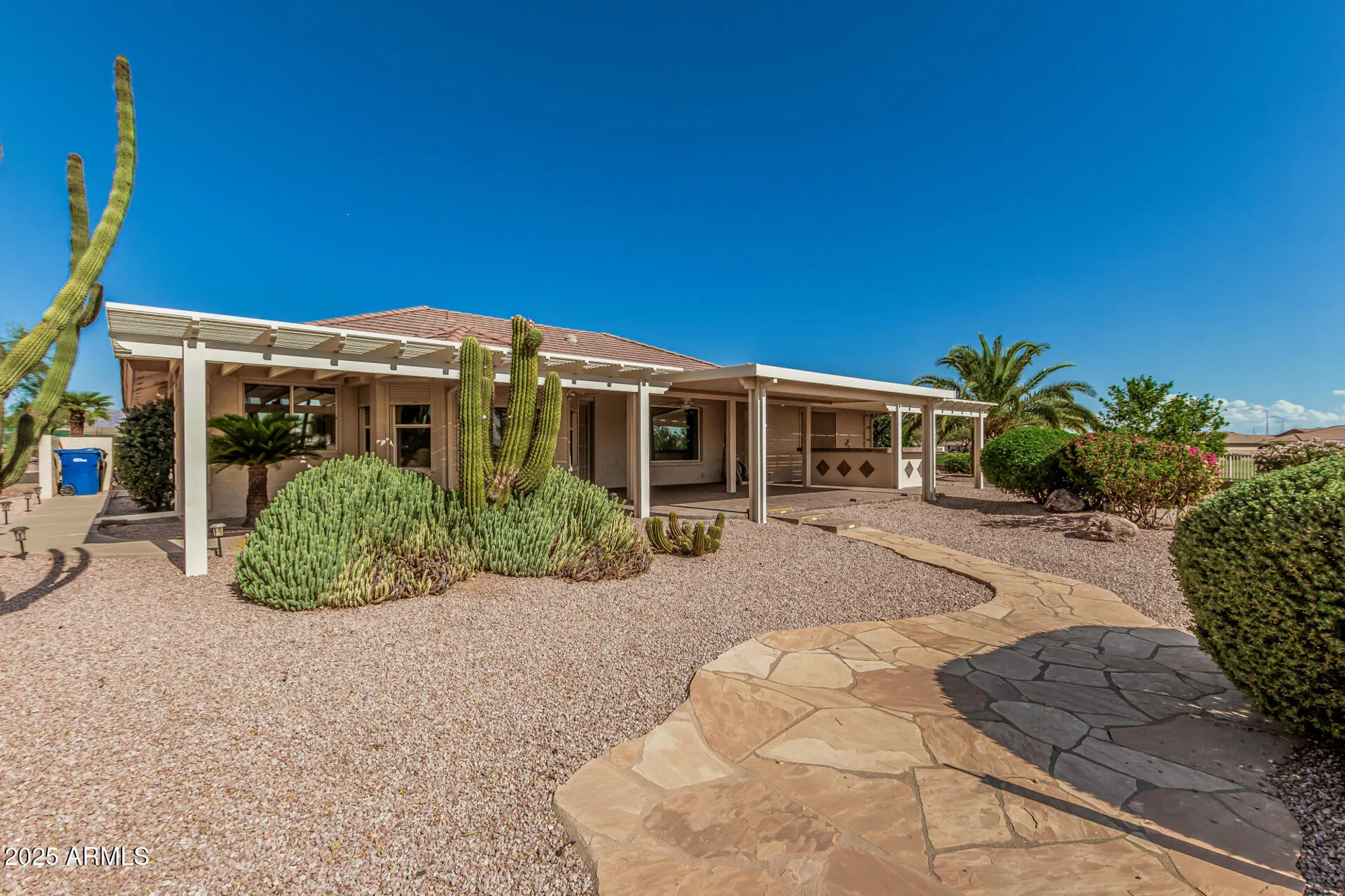 Property Slideshow image 32 of 49 | 11205 e laguna azul cir, Mesa, AZ, 85209