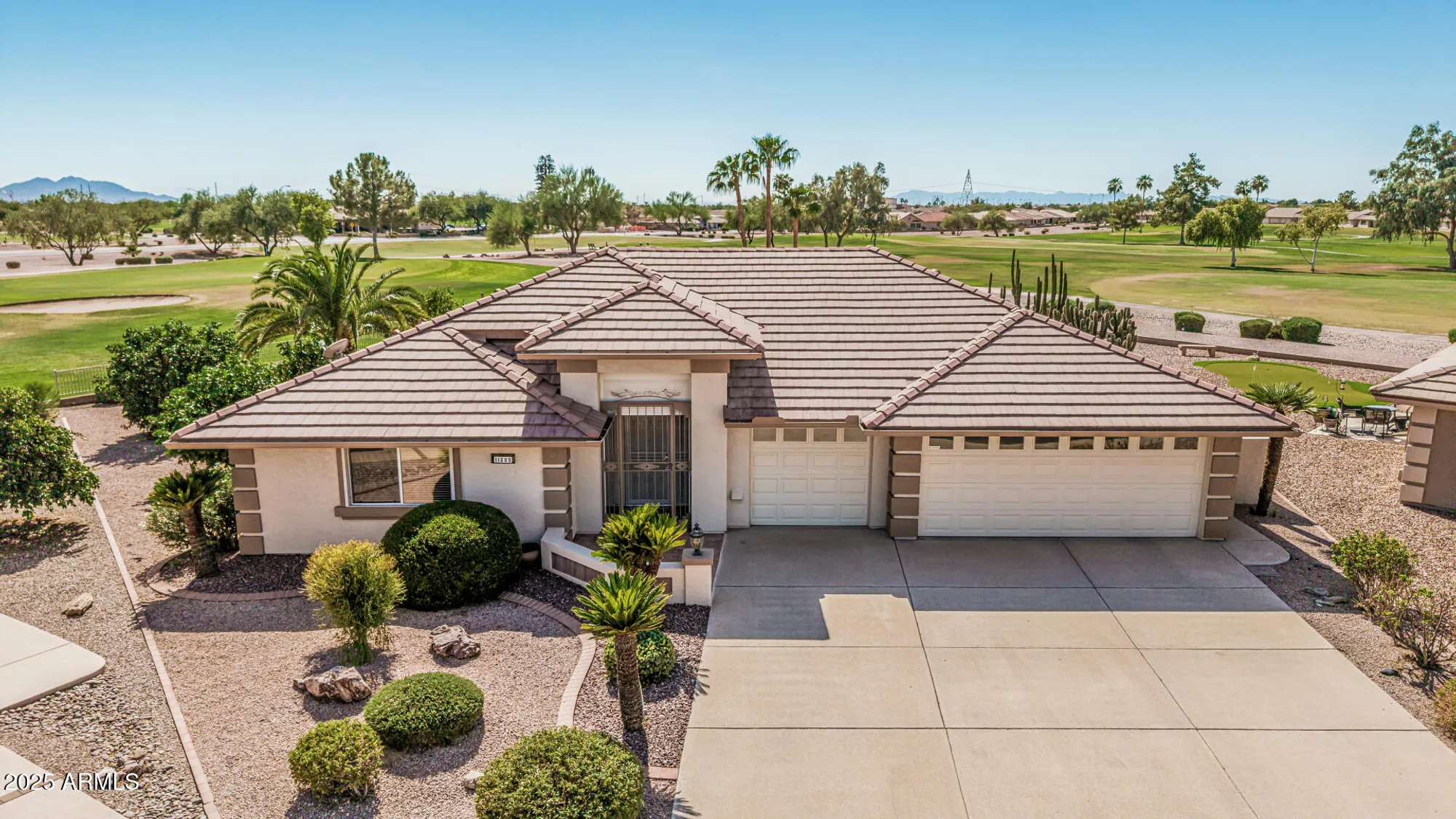 Property Slideshow image 37 of 49 | 11205 e laguna azul cir, Mesa, AZ, 85209