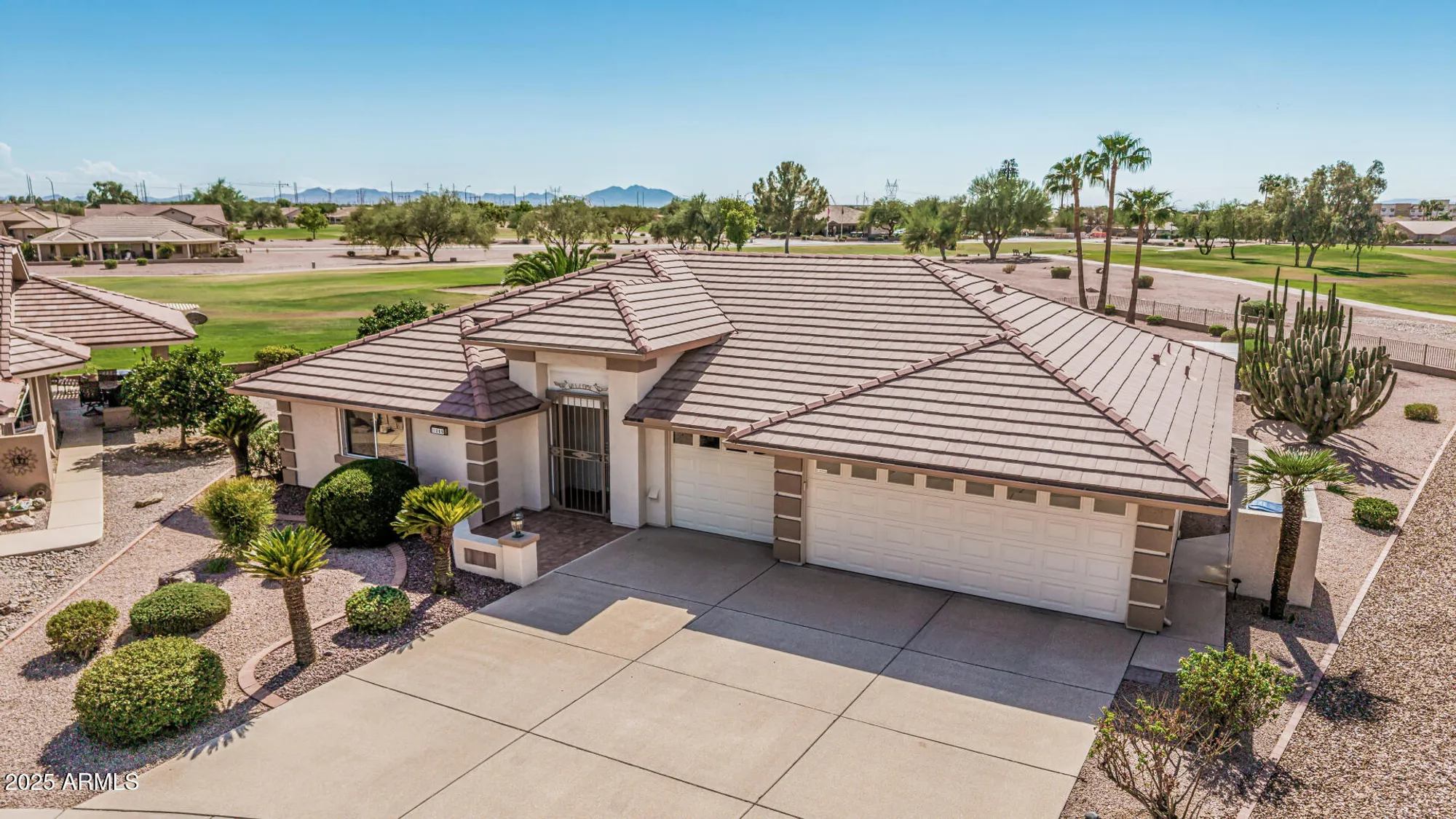 Property Slideshow image 38 of 49 | 11205 e laguna azul cir, Mesa, AZ, 85209