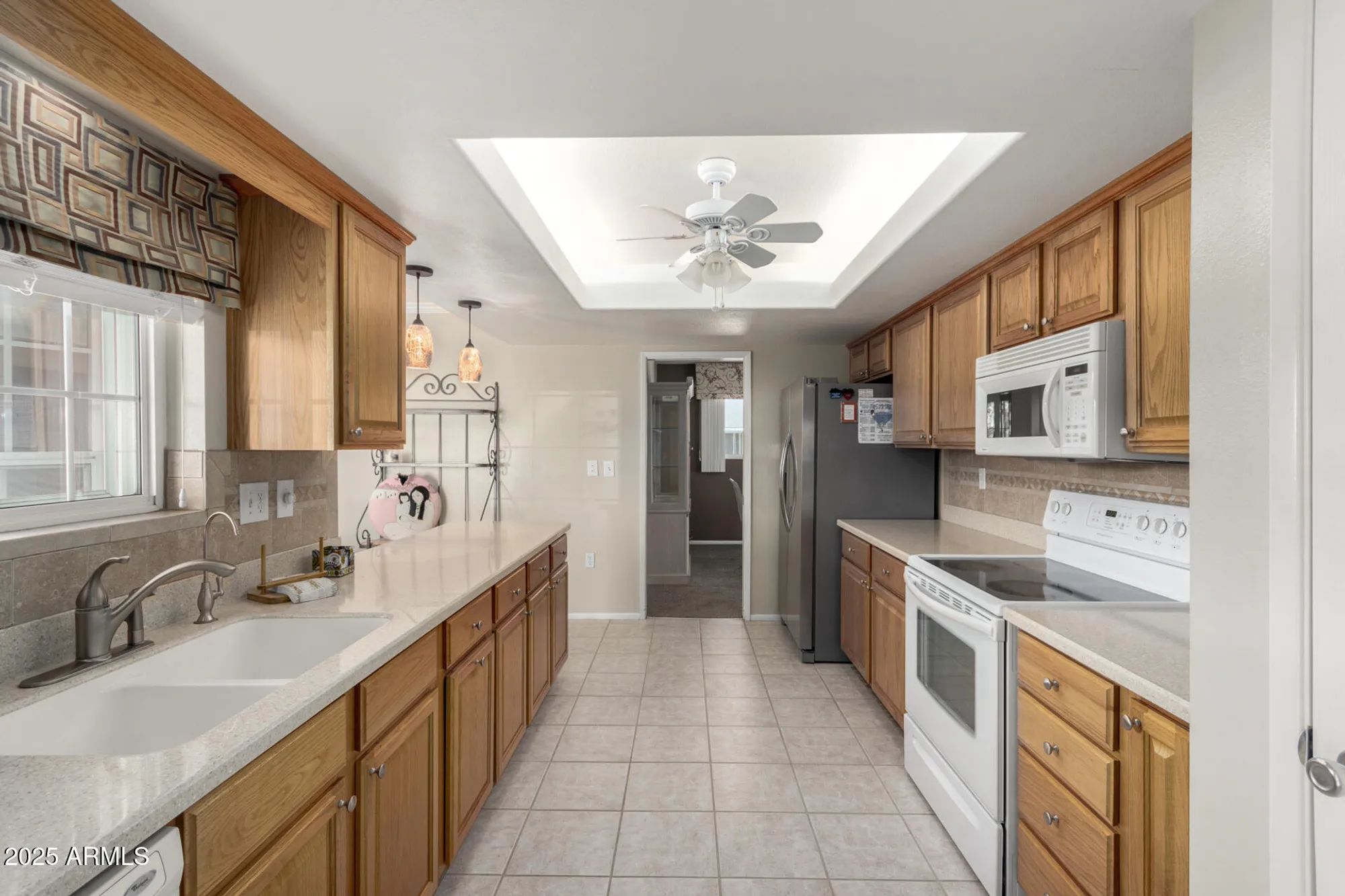 Property Slideshow image 18 of 39 | 14818 n 103rd ave, Sun City, AZ, 85351
