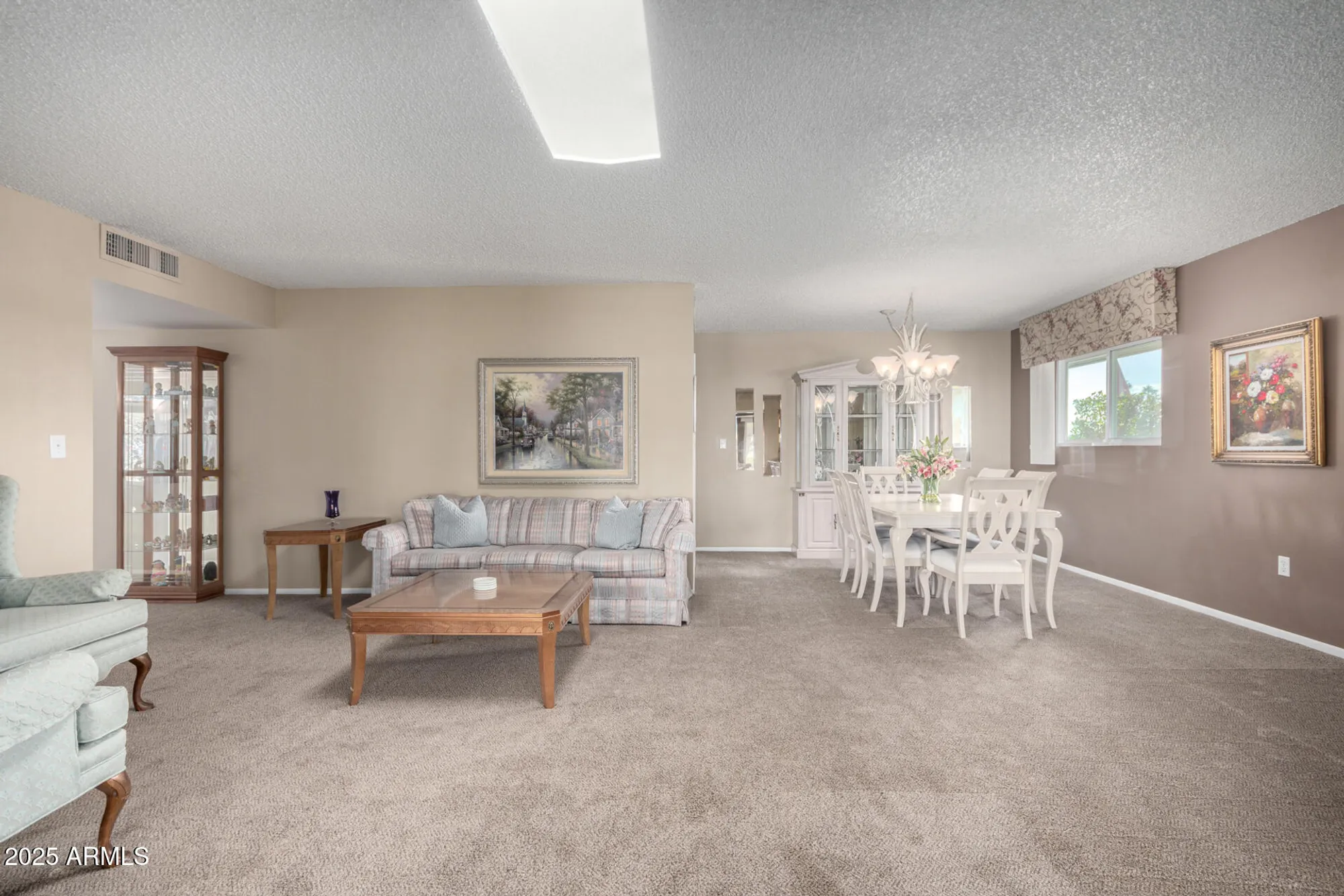 Property Slideshow image 11 of 39 | 14818 n 103rd ave, Sun City, AZ, 85351