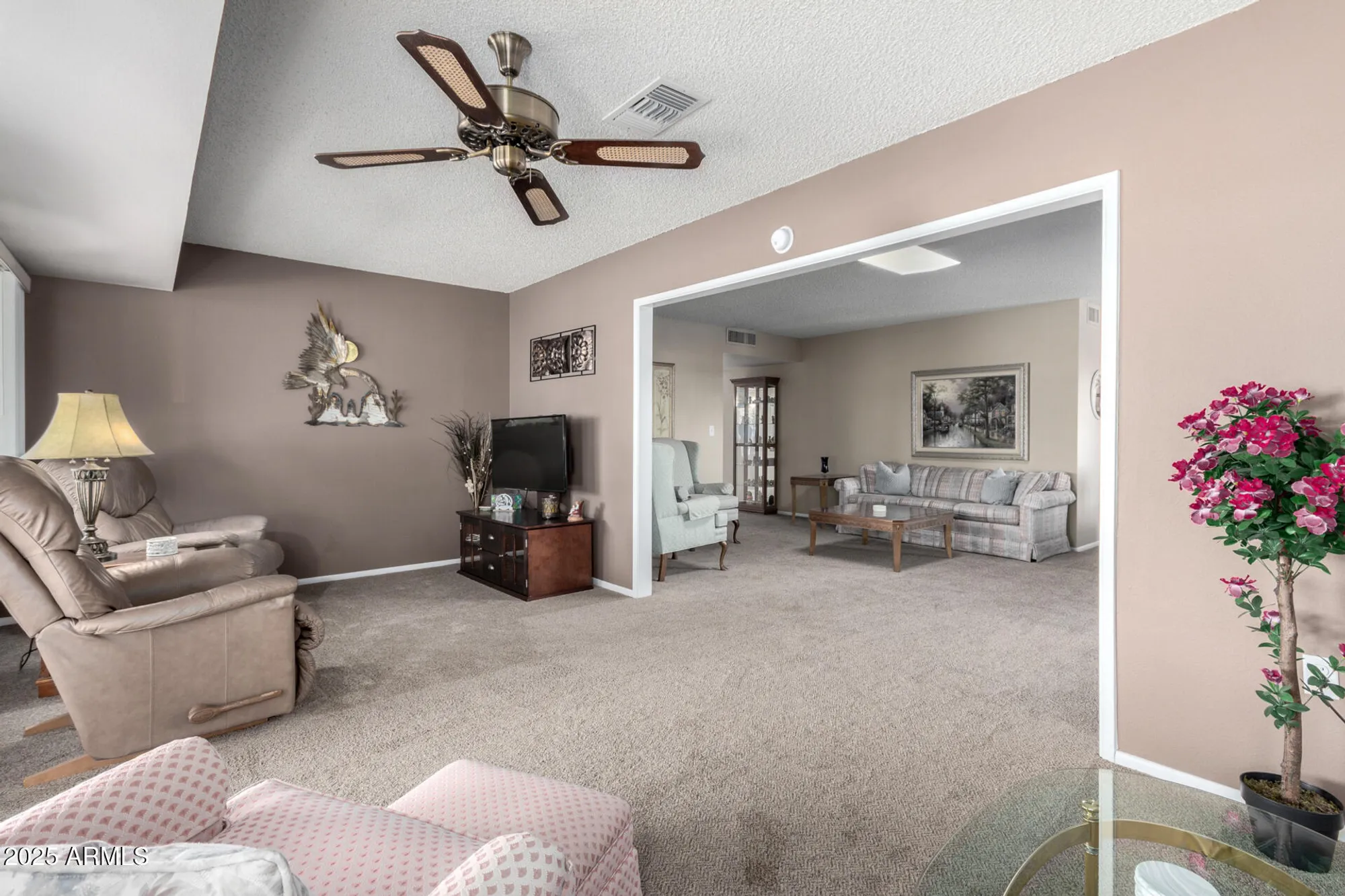 Property Slideshow image 13 of 39 | 14818 n 103rd ave, Sun City, AZ, 85351