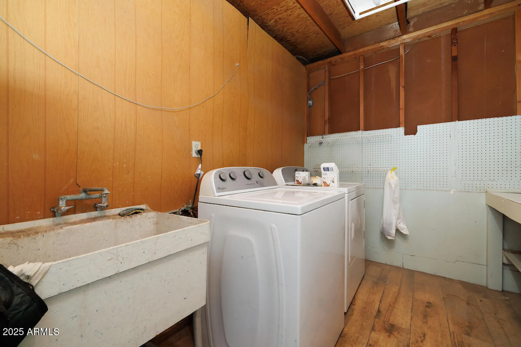 Property Slideshow image 17 of 28 | 11614 n hagen dr, Sun City, AZ, 85351