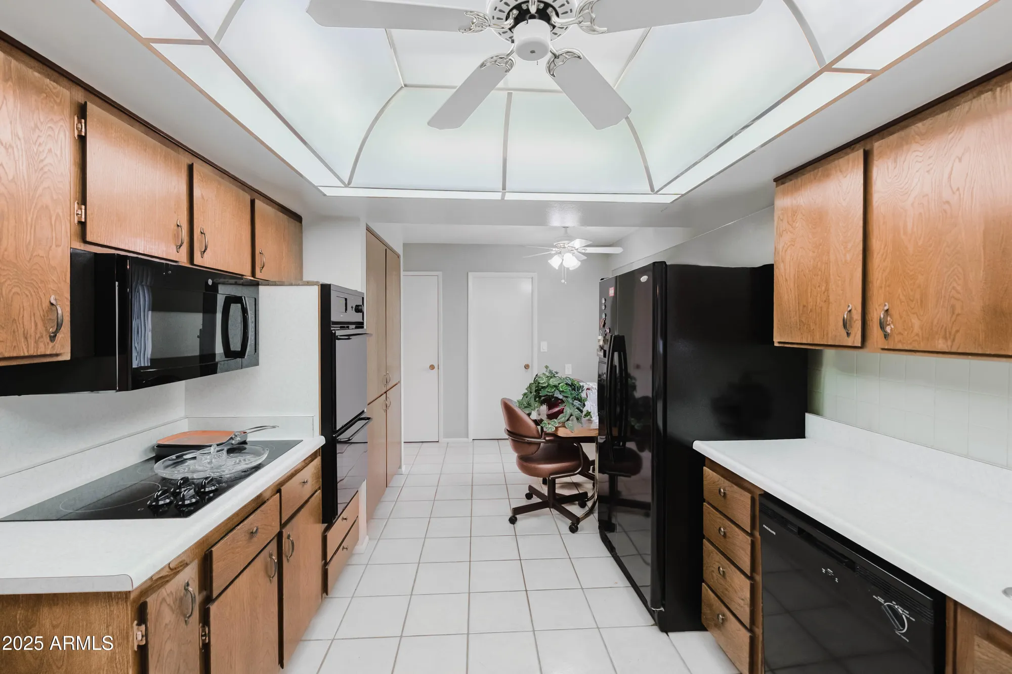 Property Slideshow image 12 of 20 | 14240 n crimson dr, Sun City, AZ, 85351