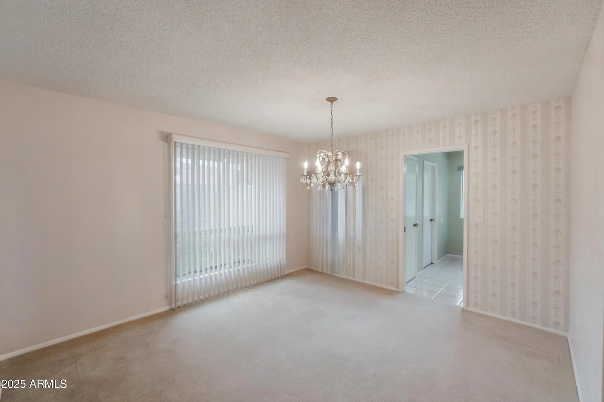 Property Slideshow image 8 of 20 | 14240 n crimson dr, Sun City, AZ, 85351