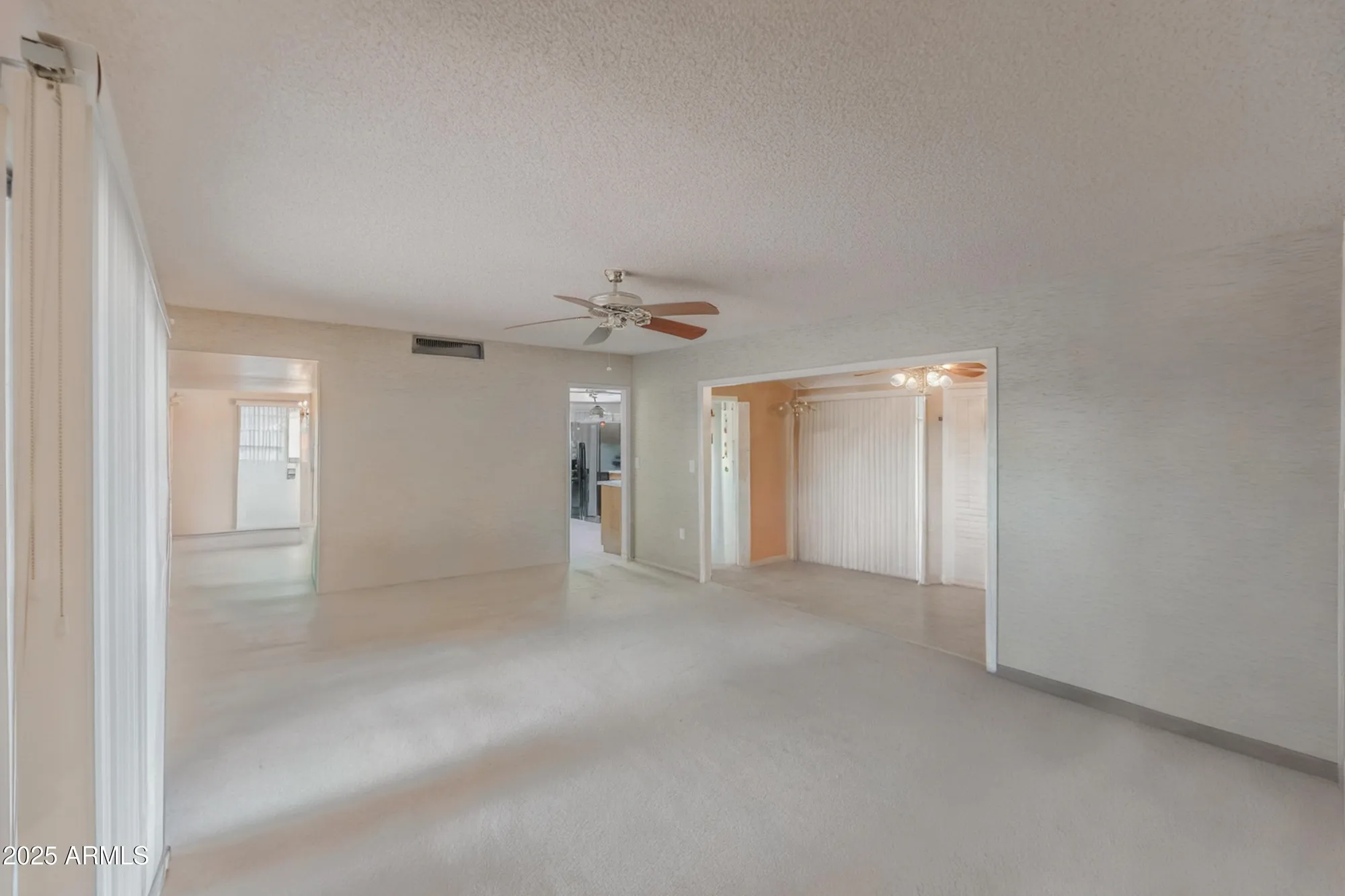 Property Slideshow image 6 of 20 | 14240 n crimson dr, Sun City, AZ, 85351