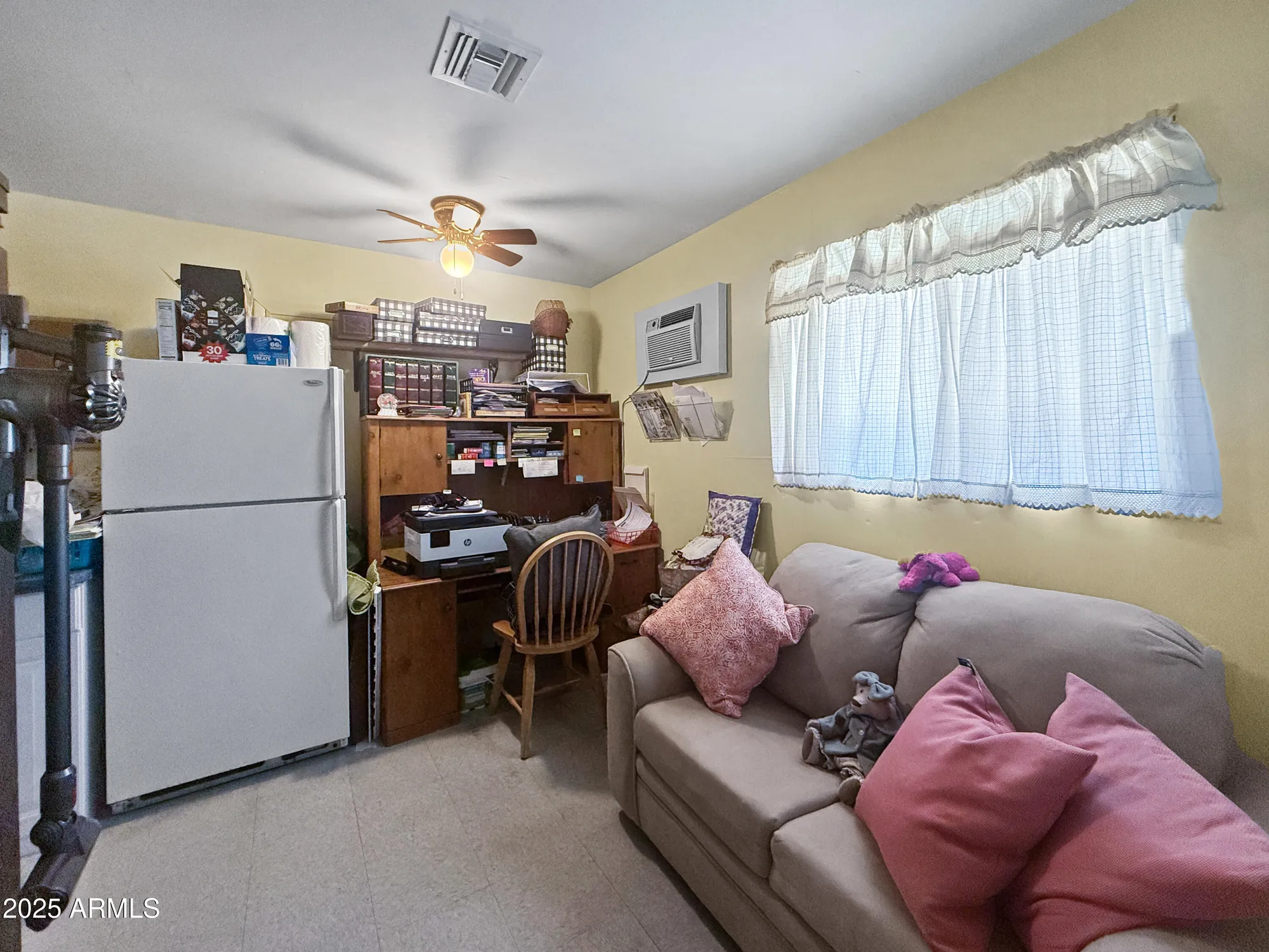 Property Slideshow image 15 of 19 | 13828 n whispering lake dr, Sun City, AZ, 85351