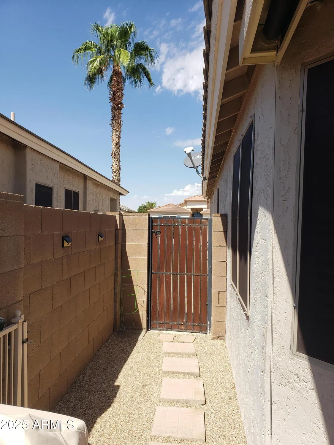 Property Slideshow image 33 of 38 | 18093 w skyline dr, Surprise, AZ, 85374