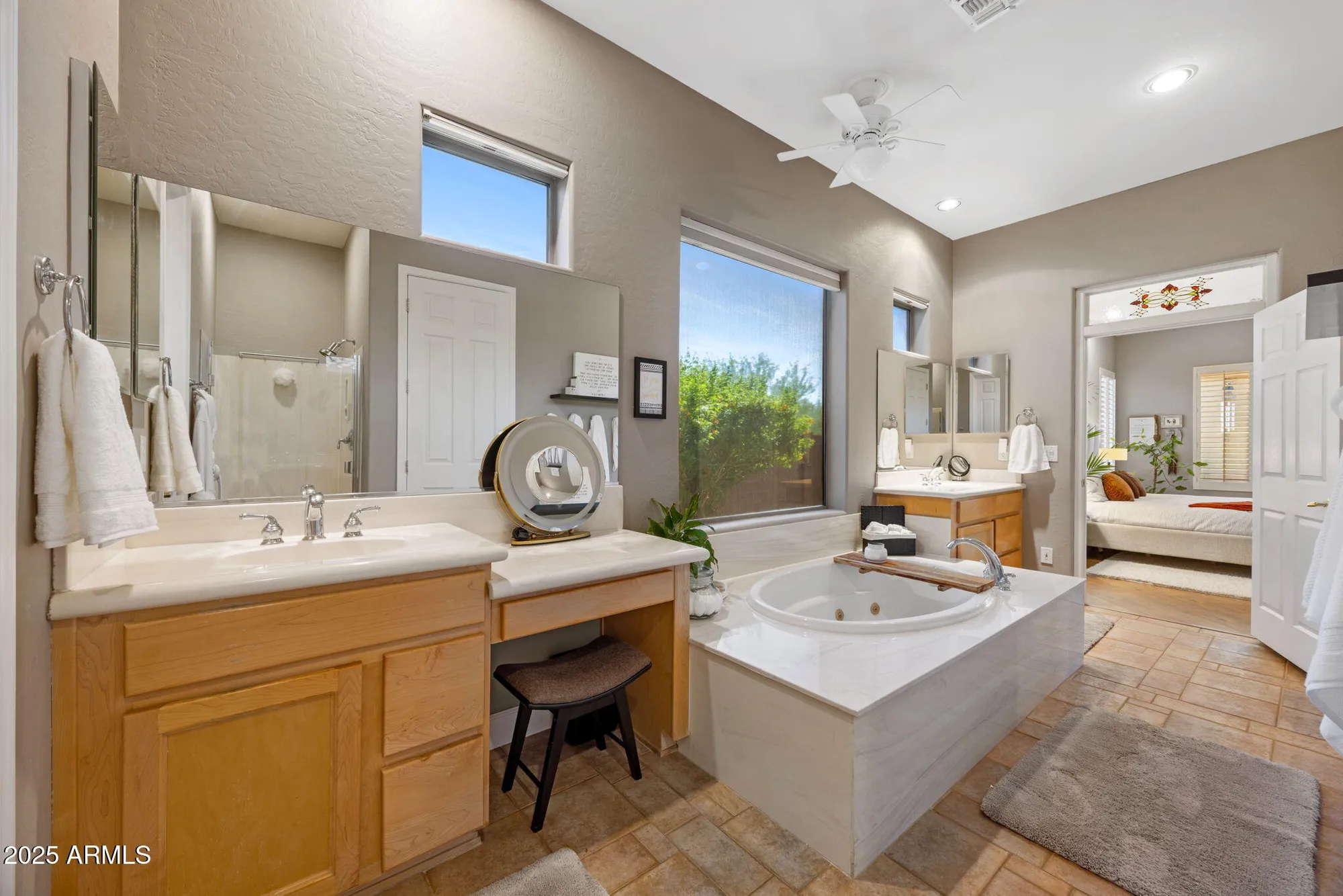 Property Slideshow image 14 of 73 | 41646 n emerald lake dr, Anthem, AZ, 85086
