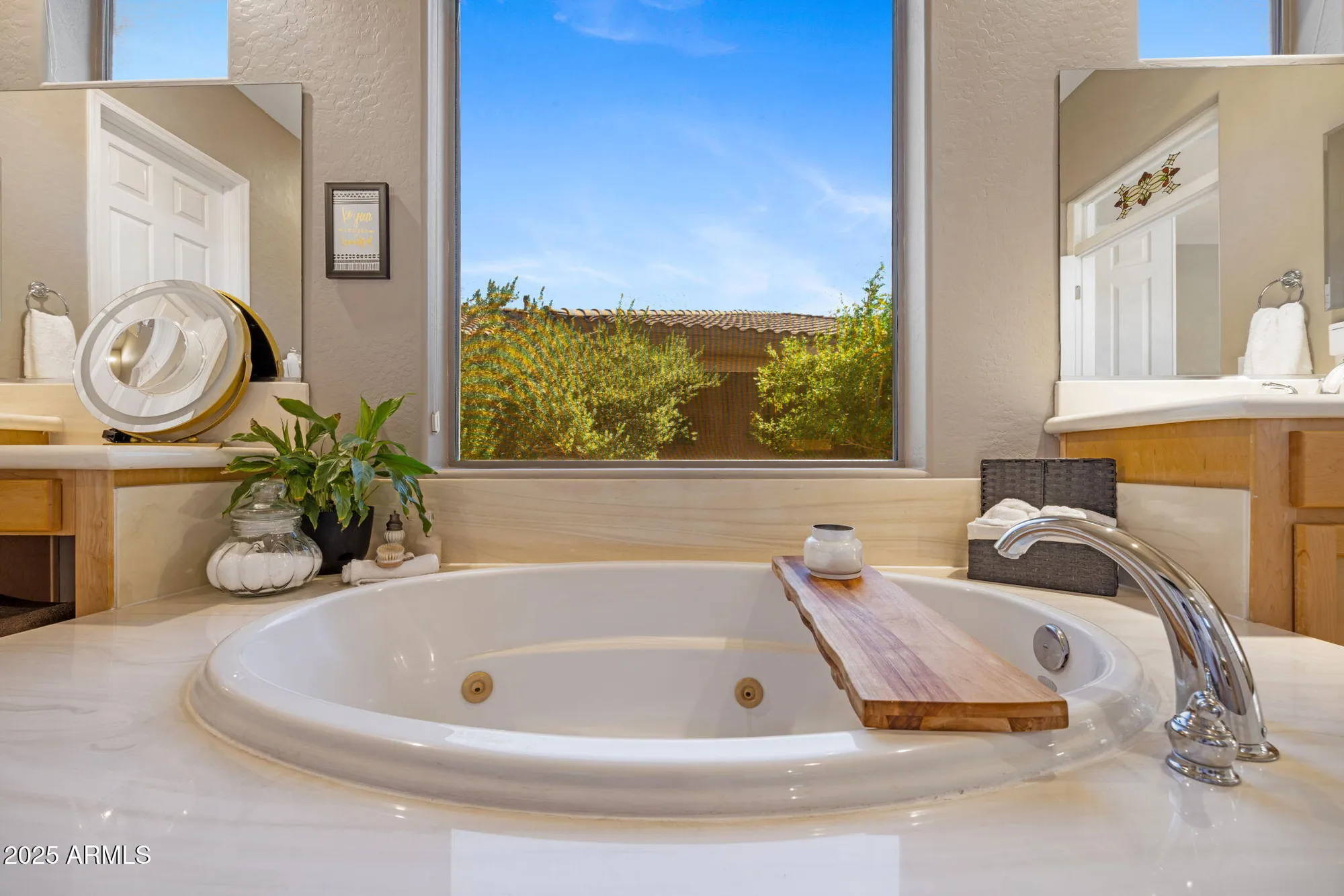 Property Slideshow image 39 of 73 | 41646 n emerald lake dr, Anthem, AZ, 85086