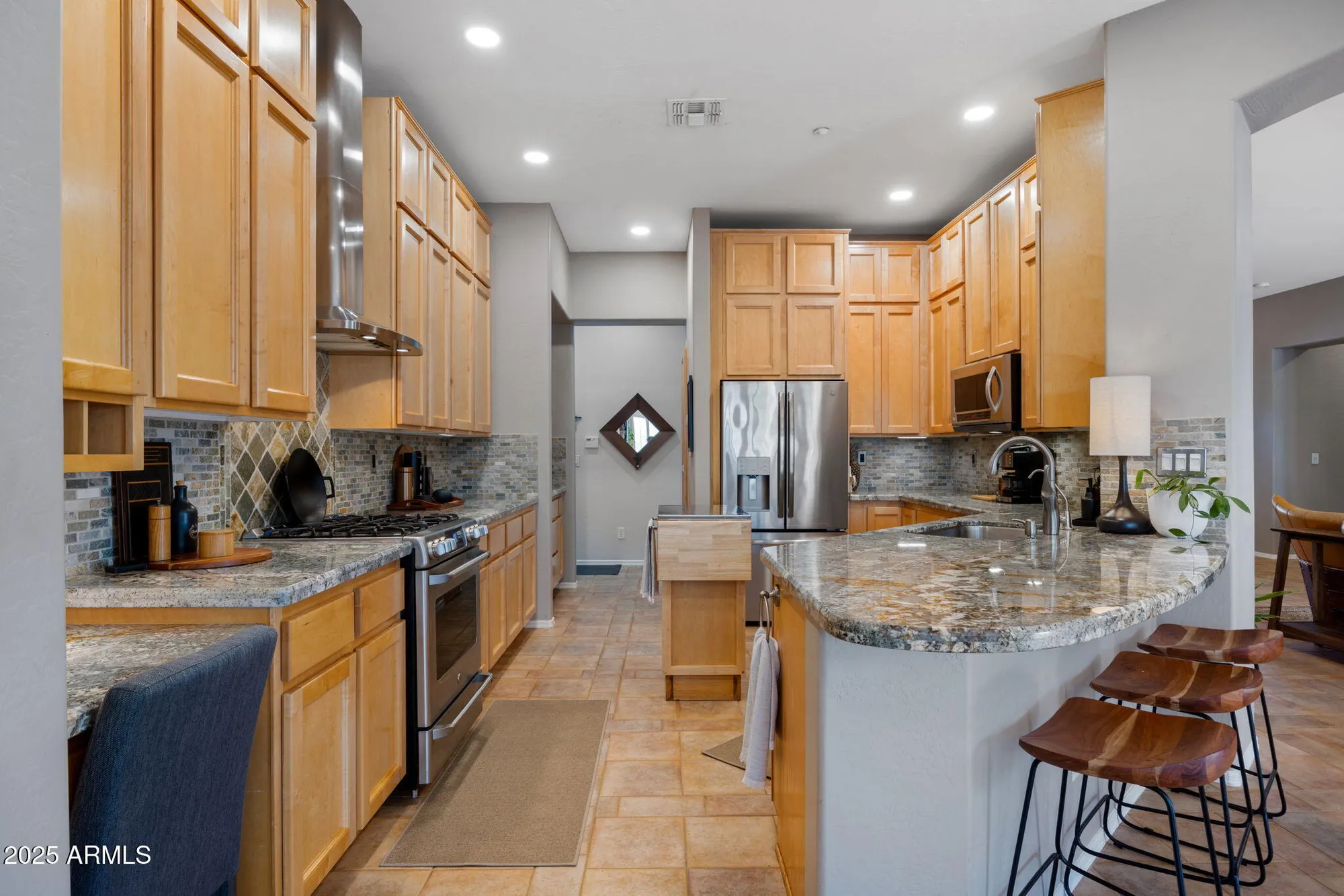 Property Slideshow image 12 of 73 | 41646 n emerald lake dr, Anthem, AZ, 85086