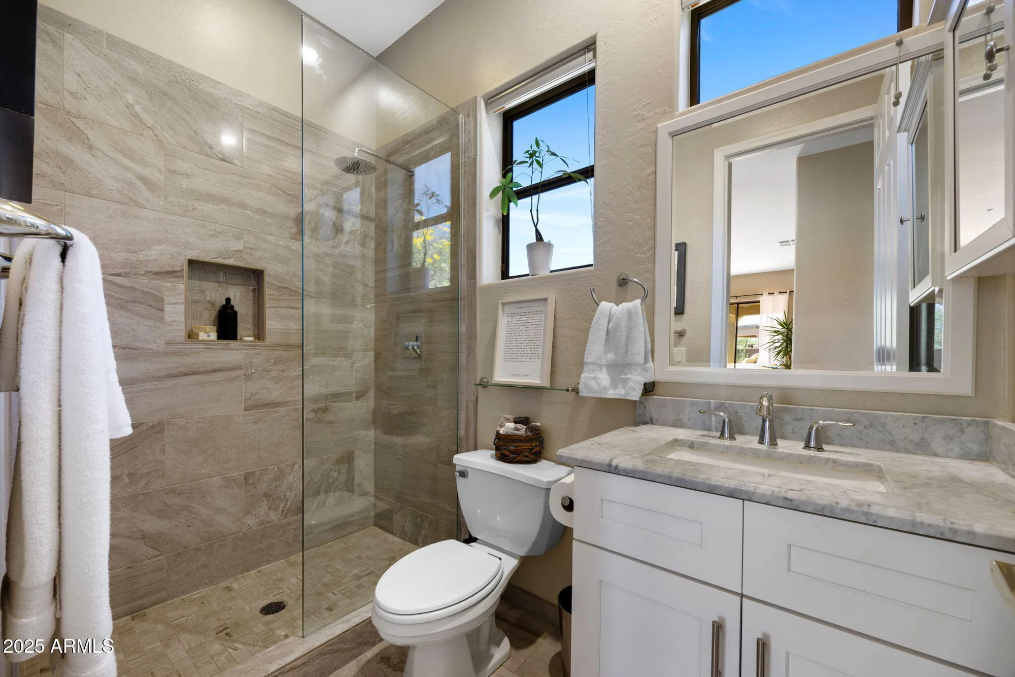 Property Slideshow image 19 of 73 | 41646 n emerald lake dr, Anthem, AZ, 85086