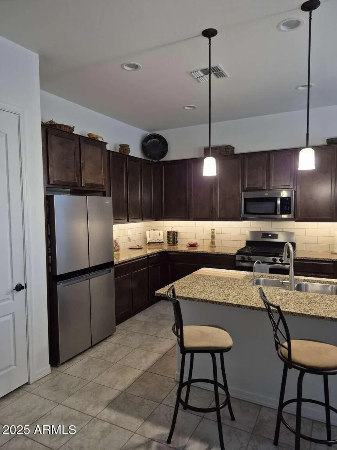 Property Slideshow image 6 of 20 | 17910 w silverwood dr, Goodyear, AZ, 85338