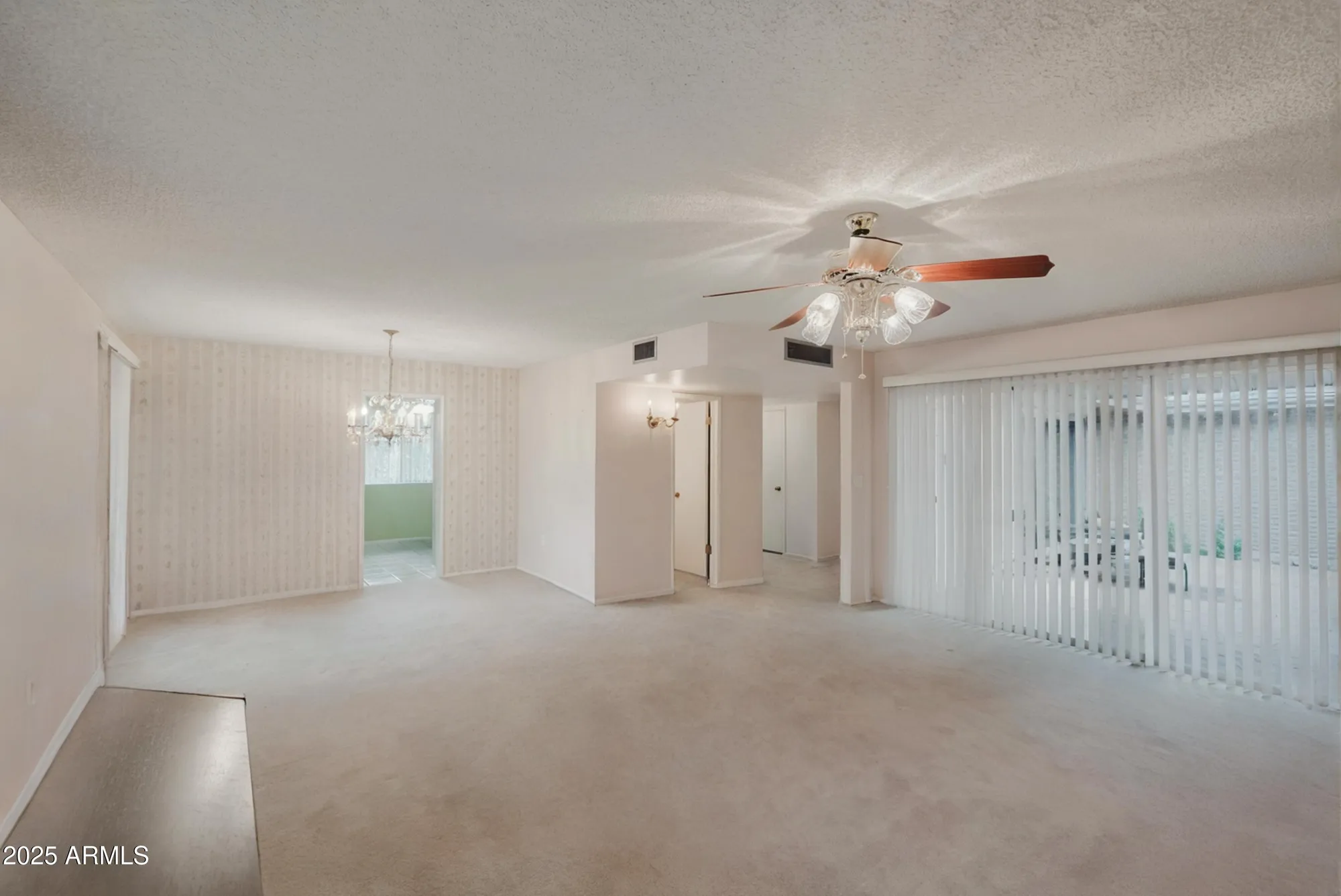 Property Slideshow image 18 of 20 | 14240 n crimson dr, Sun City, AZ, 85351