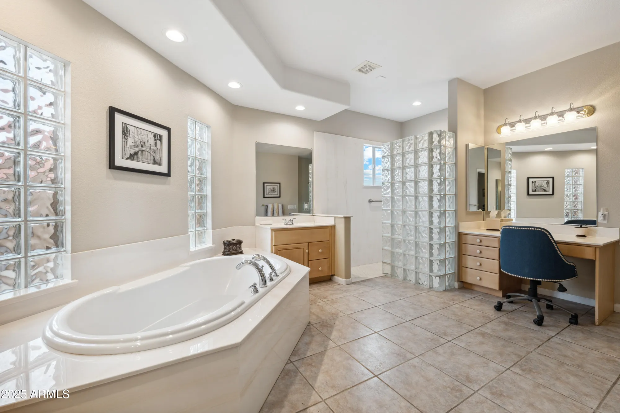Property Slideshow image 15 of 32 | 23702 s desert sands dr, Sun Lakes, AZ, 85248