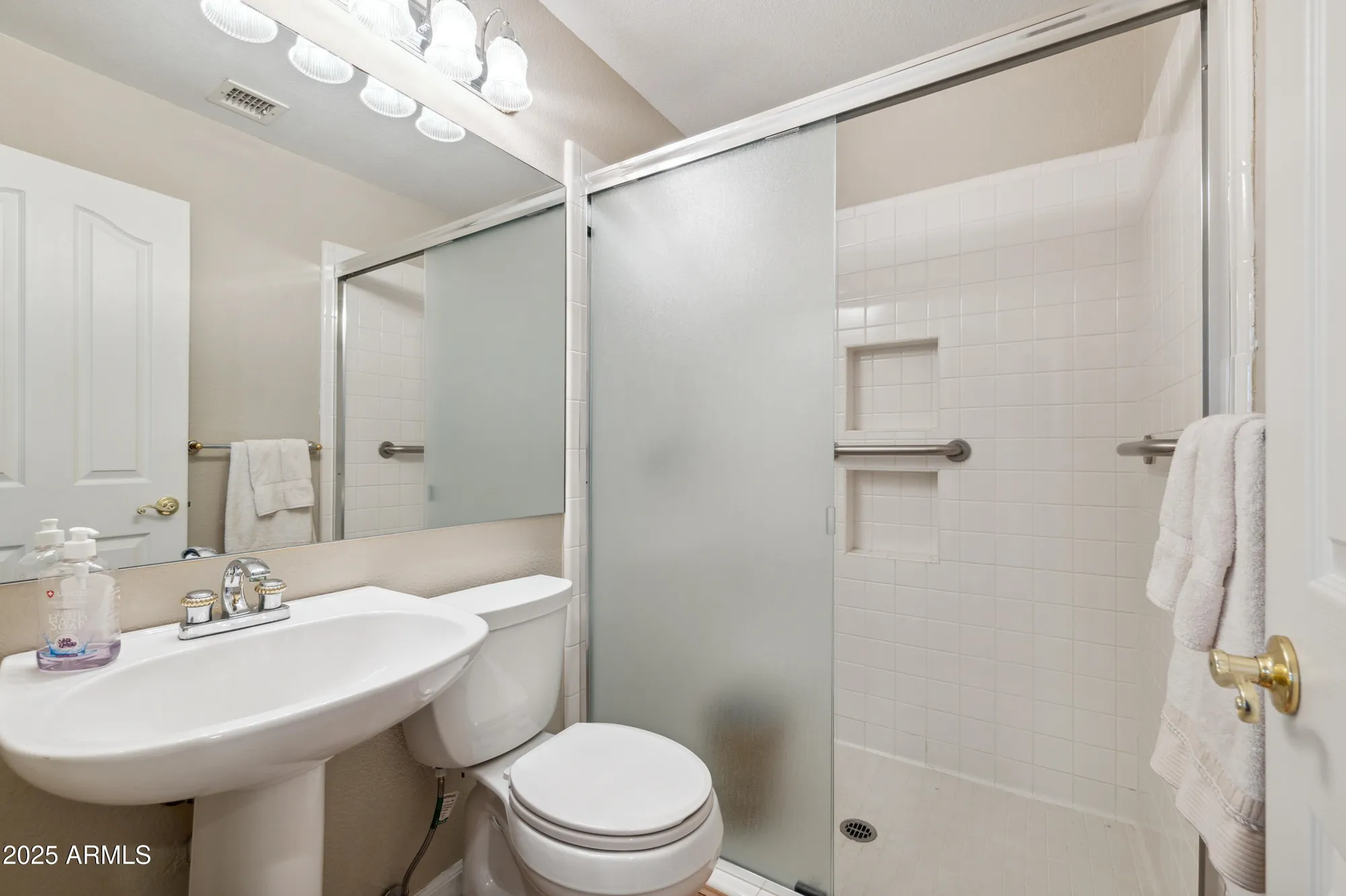 Property Slideshow image 18 of 32 | 23702 s desert sands dr, Sun Lakes, AZ, 85248