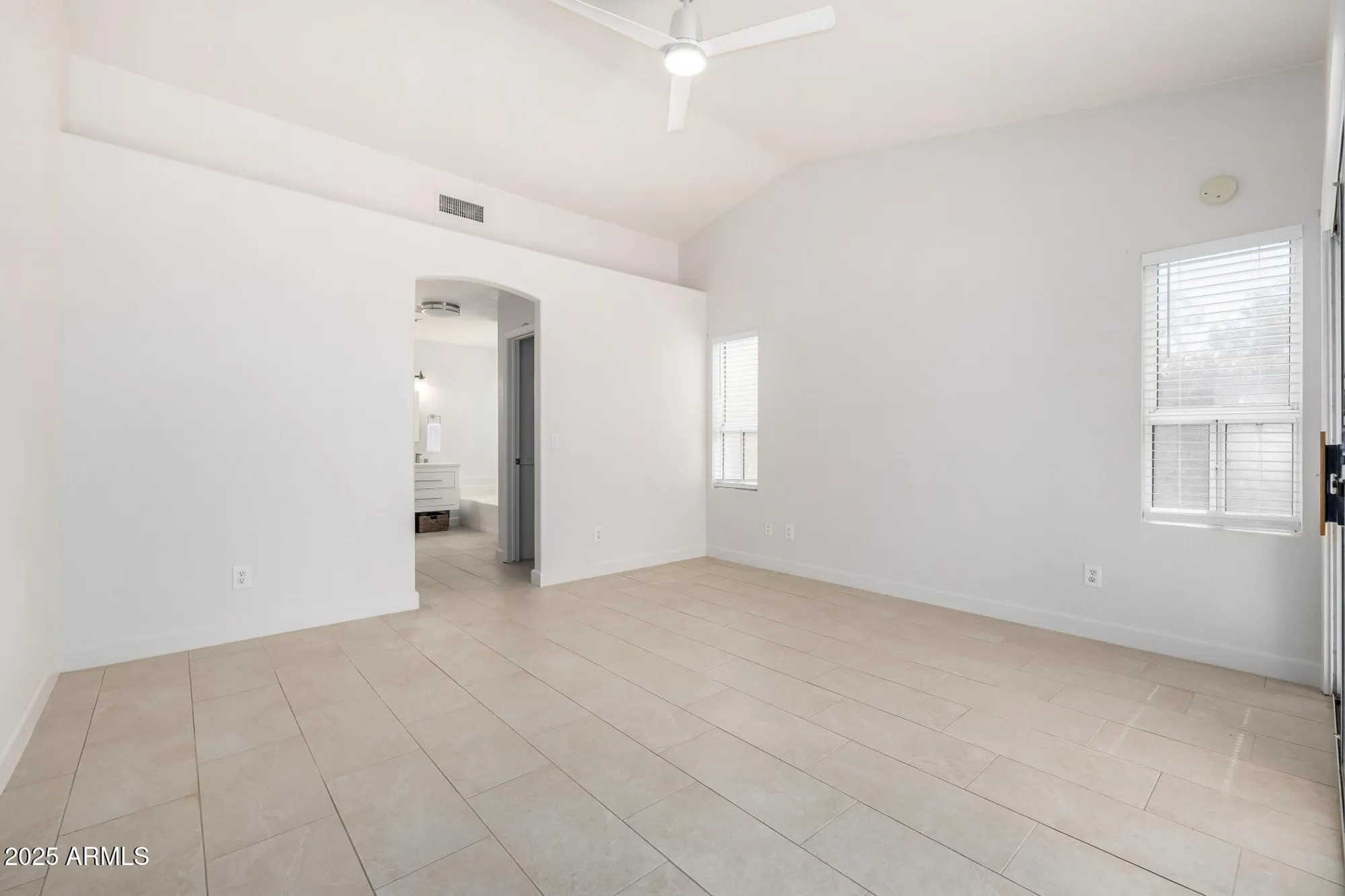Property Slideshow image 11 of 28 | 10659 w yukon dr, Peoria, AZ, 85382