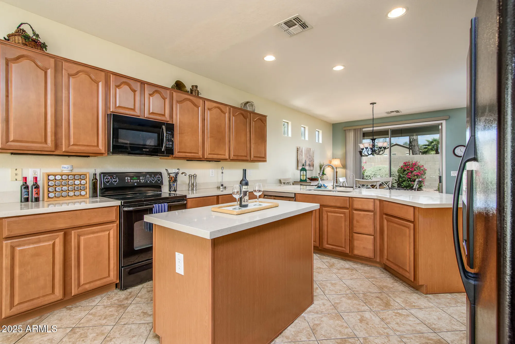 Property Slideshow image 11 of 58 | 42378 w abbey rd, Maricopa, AZ, 85138