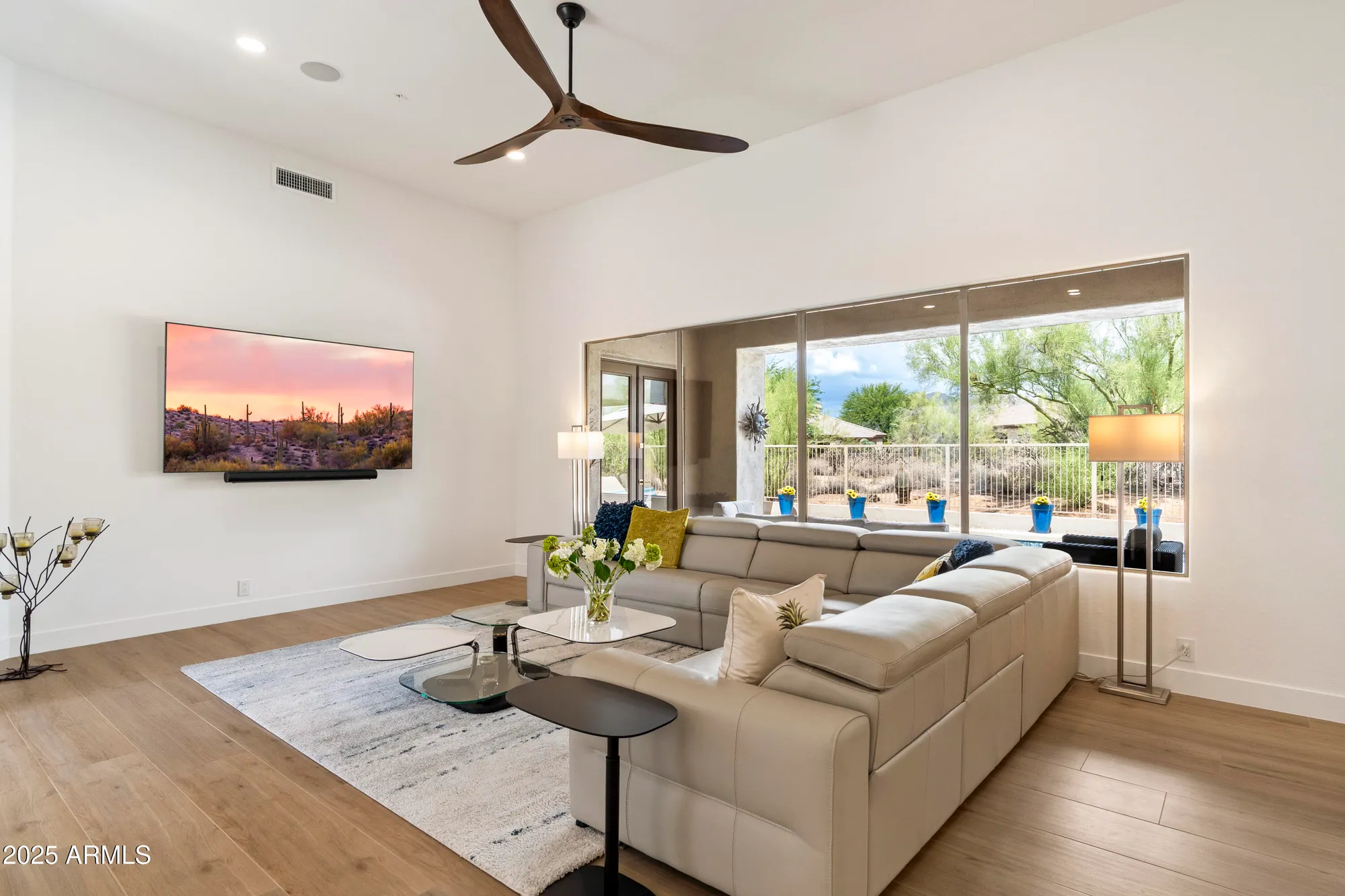 Property Slideshow image 7 of 41 | 7056 e mighty saguaro way, Scottsdale, AZ, 85266