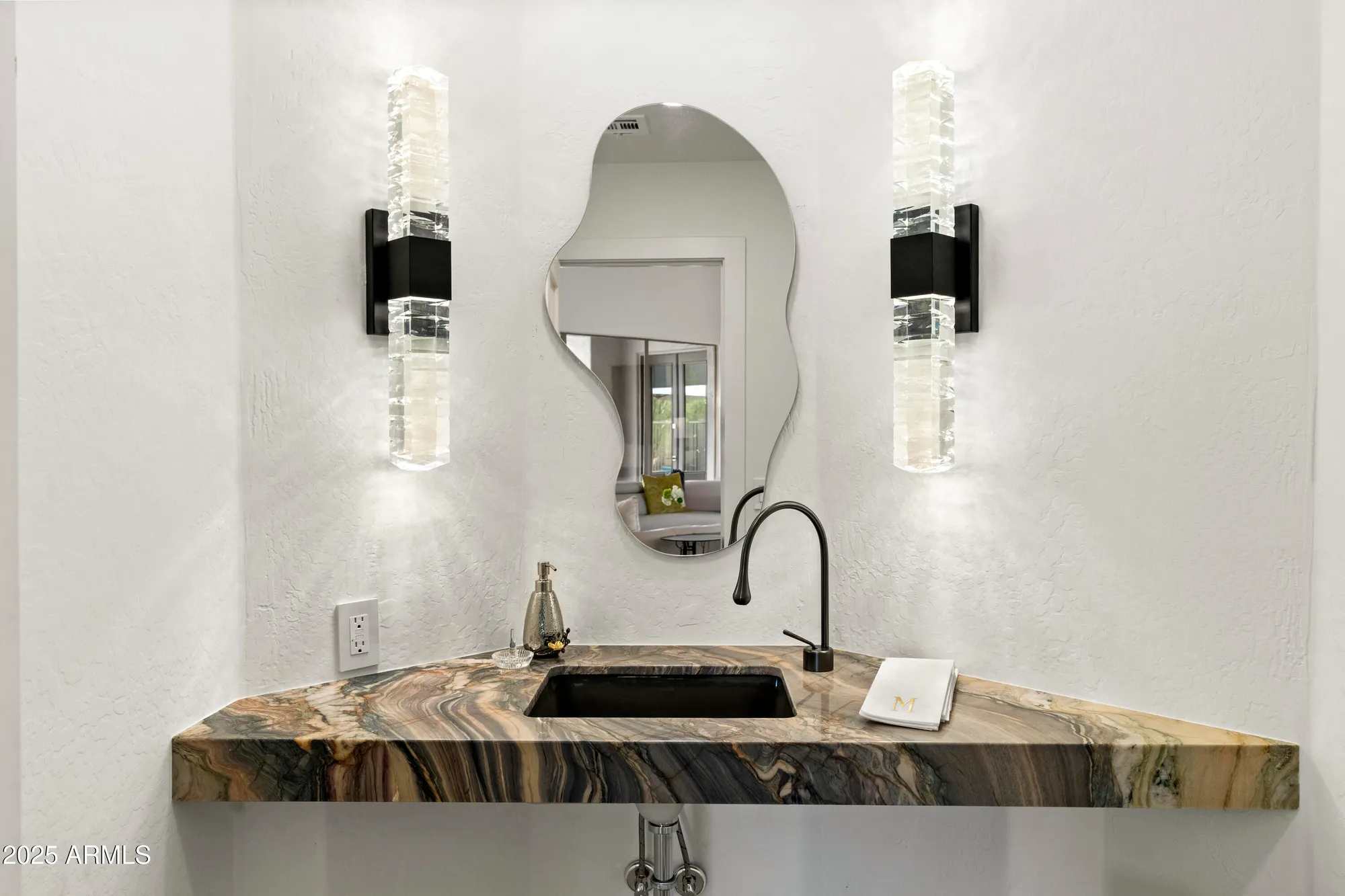 Property Slideshow image 30 of 41 | 7056 e mighty saguaro way, Scottsdale, AZ, 85266