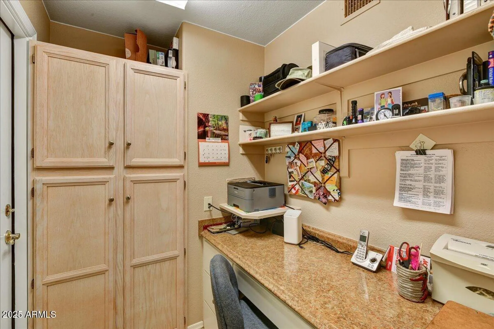 Property Slideshow image 16 of 30 | 9013 w marco polo rd, Peoria, AZ, 85382