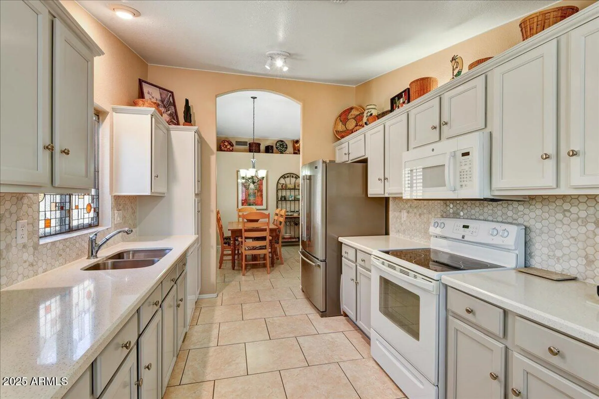 Property Slideshow image 10 of 30 | 9013 w marco polo rd, Peoria, AZ, 85382