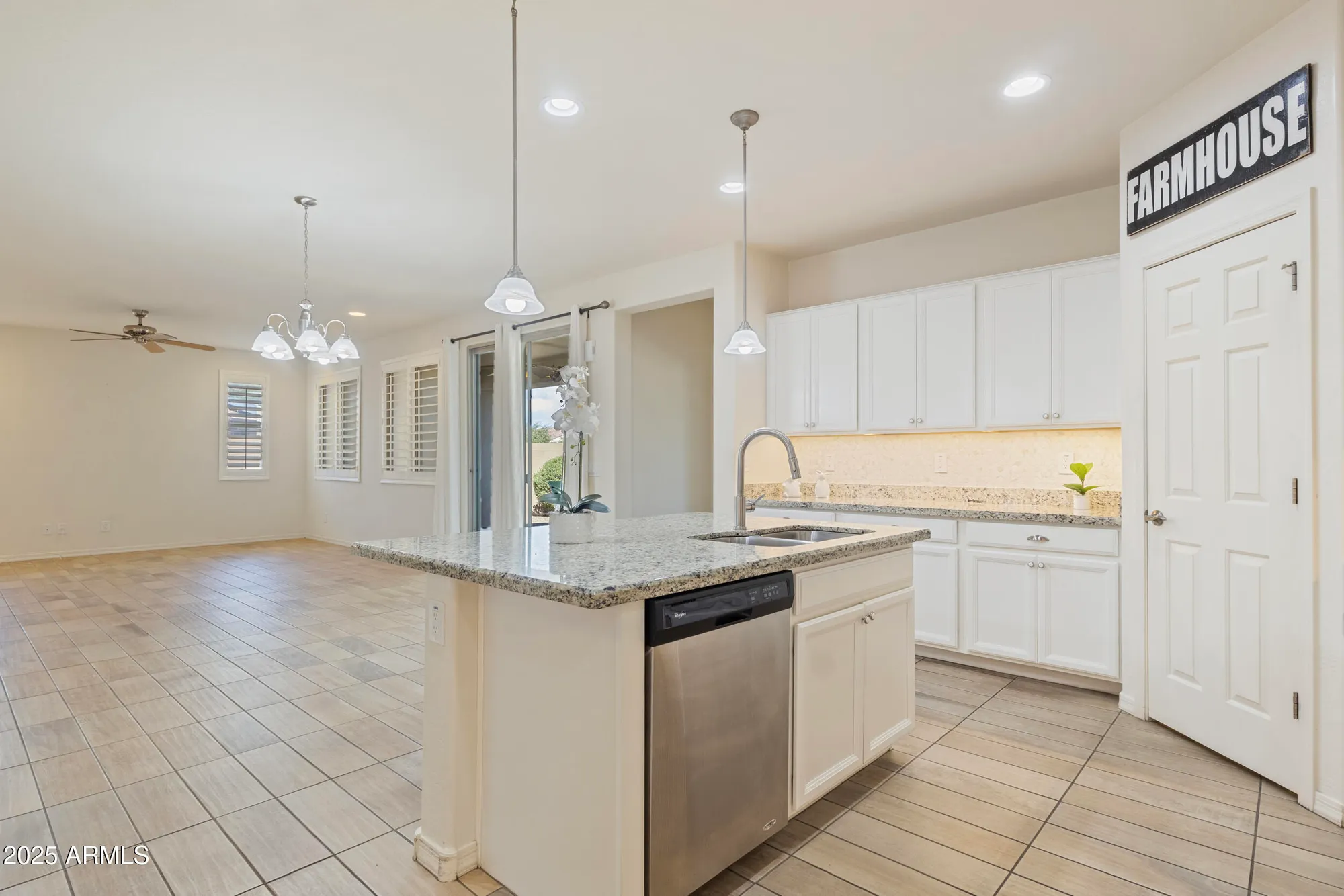 Property Slideshow image 10 of 37 | 5313 s chatsworth, Mesa, AZ, 85212