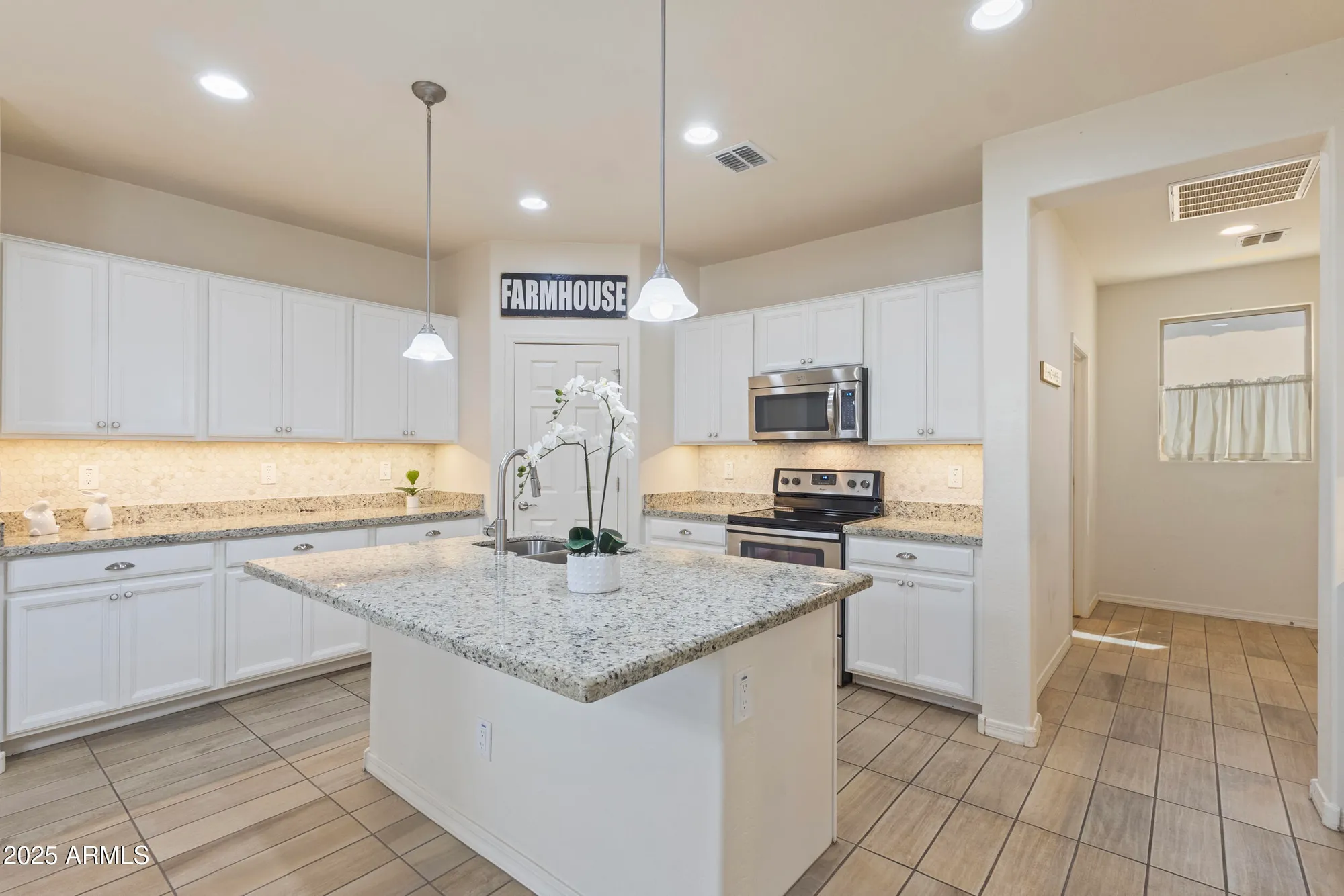 Property Slideshow image 9 of 37 | 5313 s chatsworth, Mesa, AZ, 85212