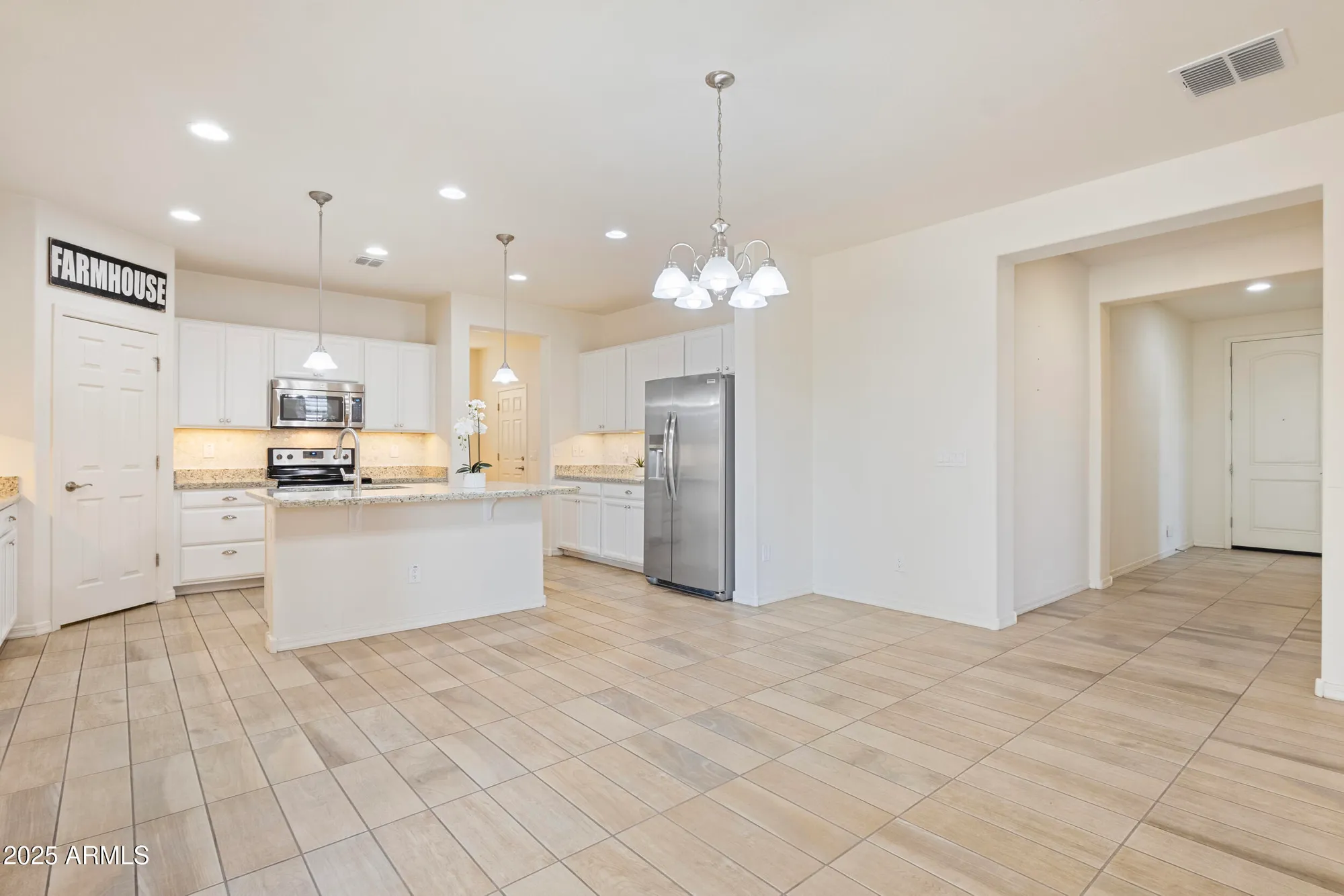 Property Slideshow image 13 of 37 | 5313 s chatsworth, Mesa, AZ, 85212