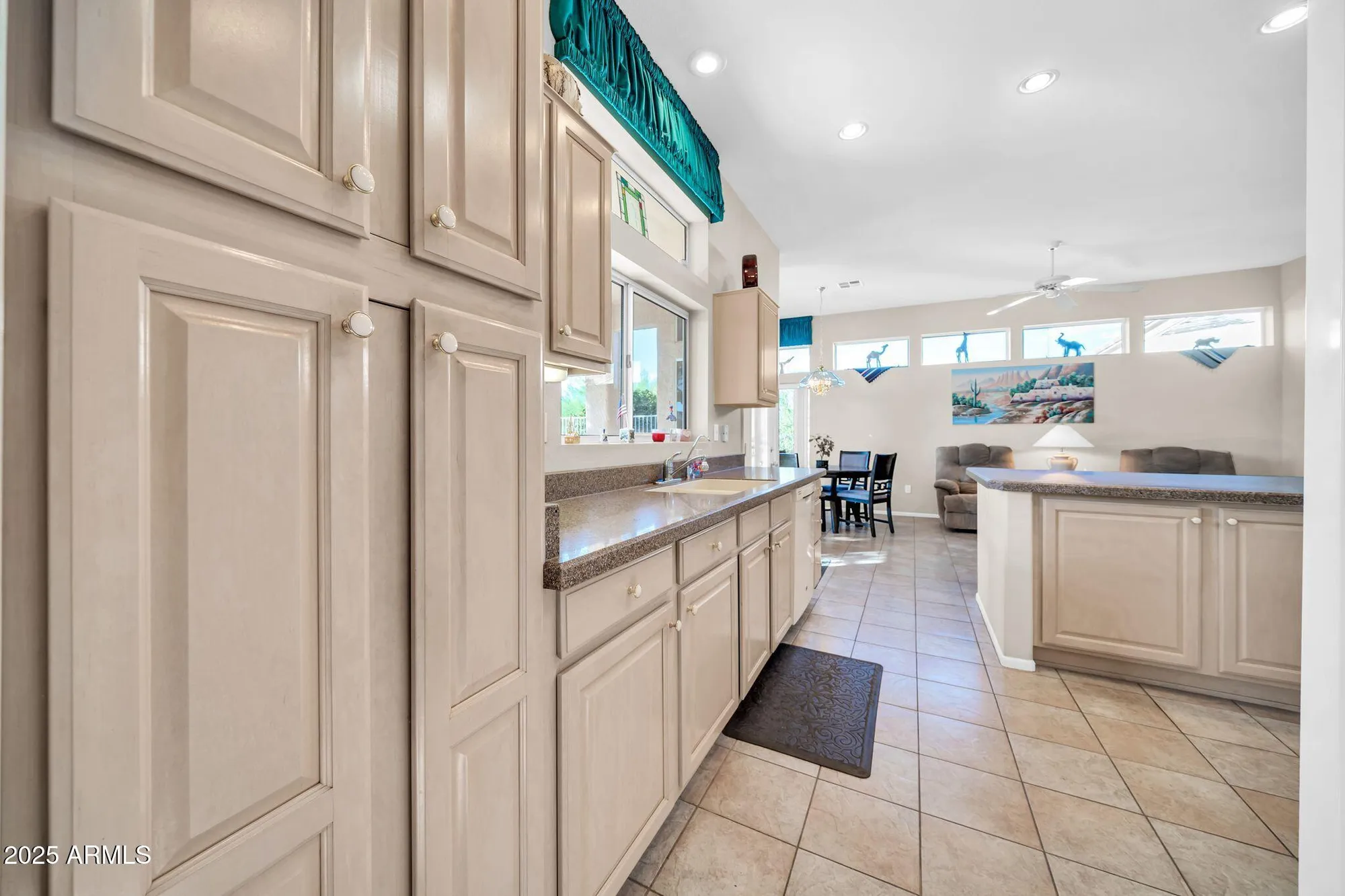 Property Slideshow image 16 of 50 | 23120 n drifter way, Sun City West, AZ, 85375