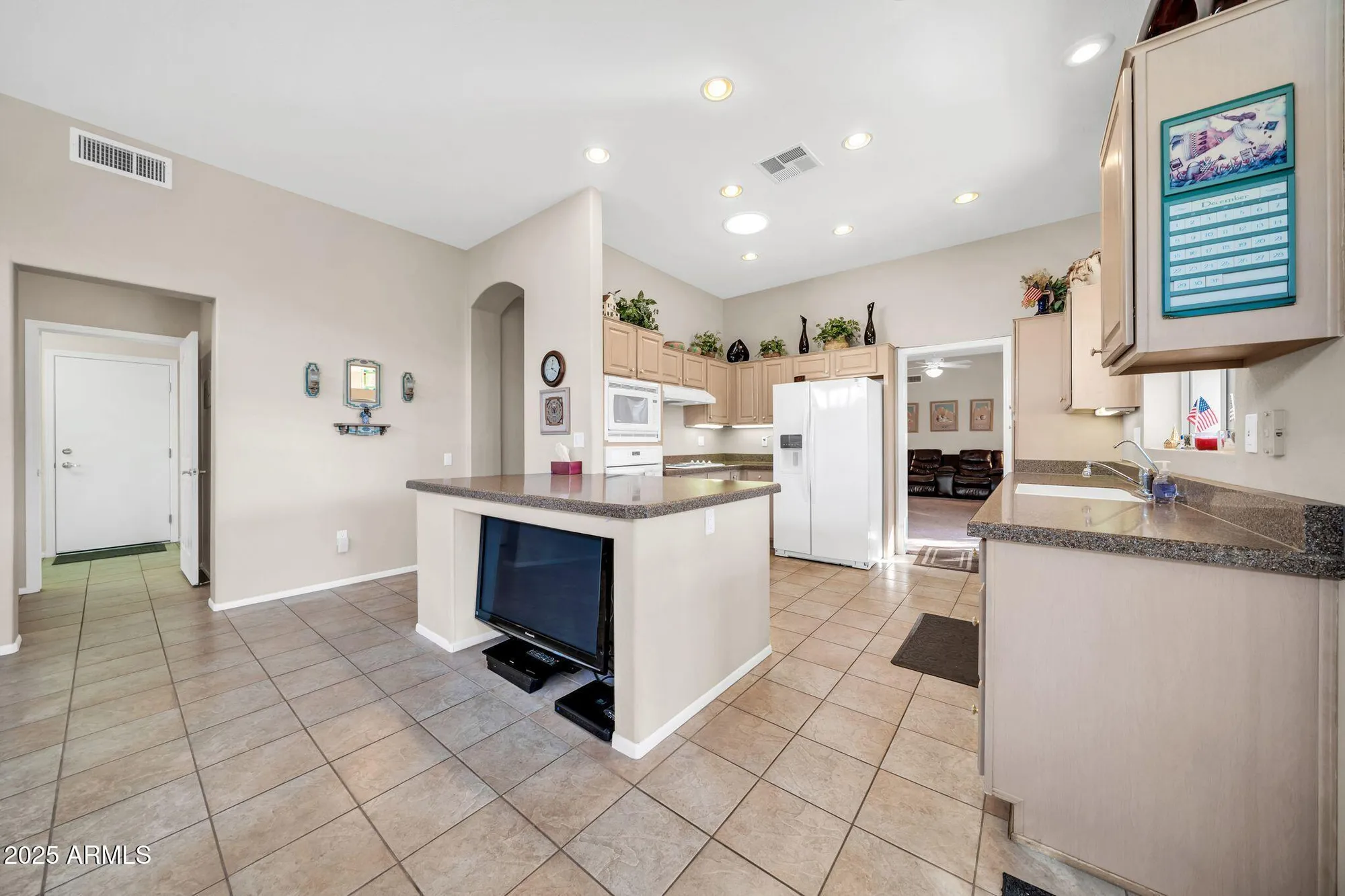 Property Slideshow image 20 of 50 | 23120 n drifter way, Sun City West, AZ, 85375