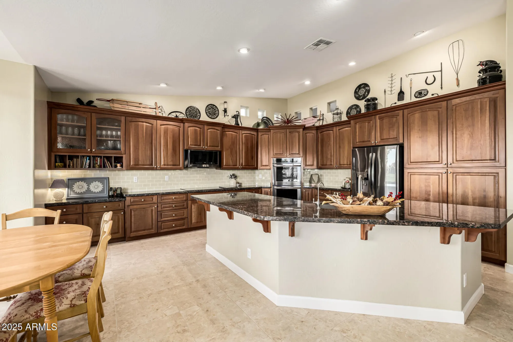 Property Slideshow image 3 of 80 | 16086 w cambridge ave, Goodyear, AZ, 85395