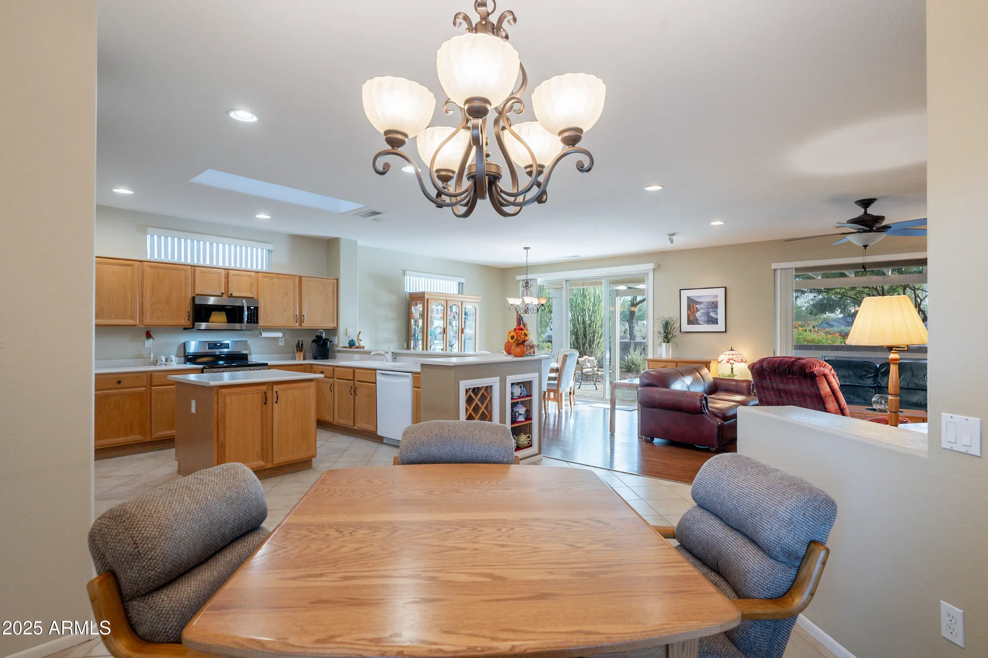 Property Slideshow image 12 of 50 | 17552 n somerset dr, Surprise, AZ, 85374