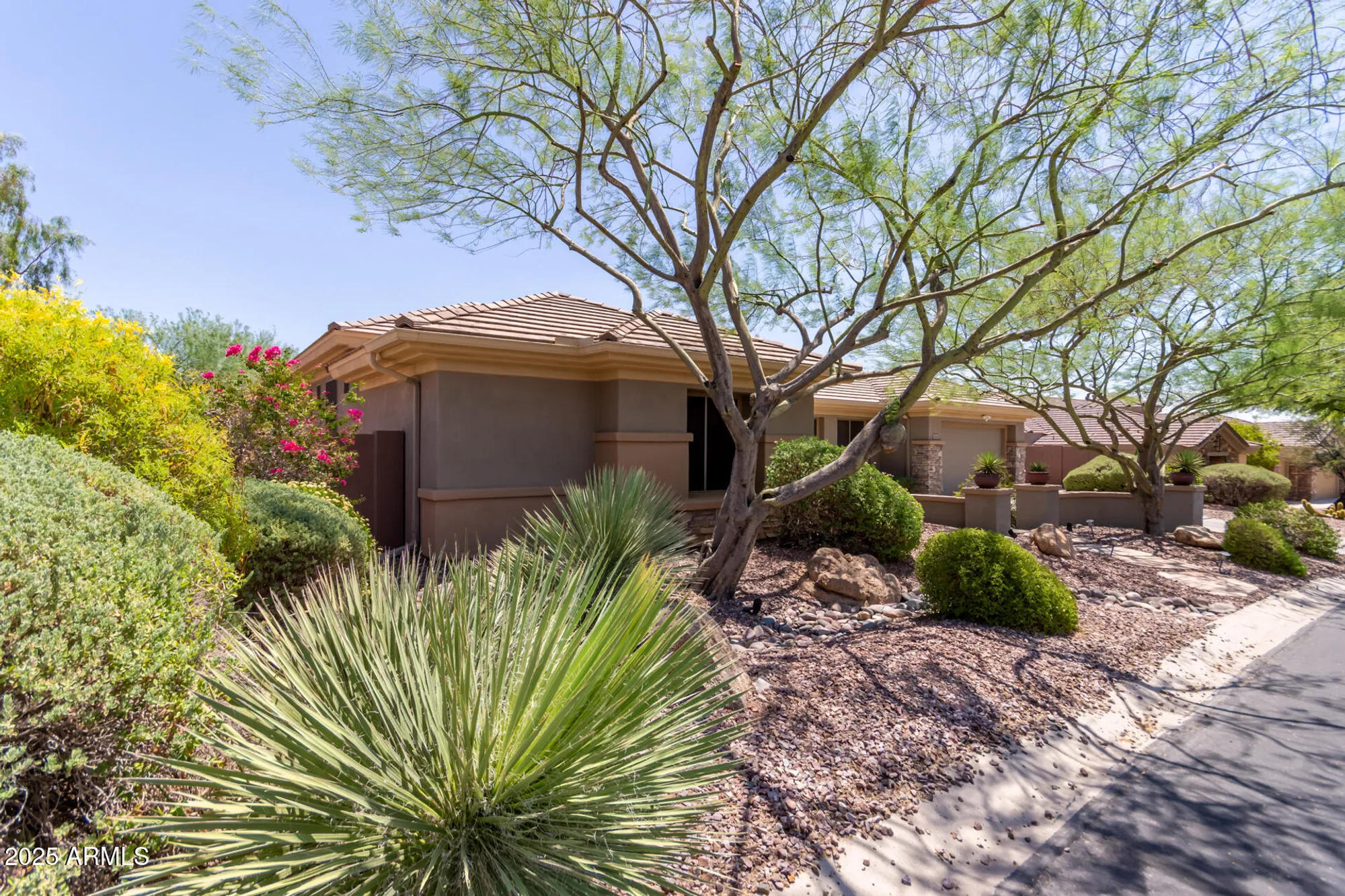 Property Slideshow image 2 of 64 | 41619 n river bend rd, Anthem, AZ, 85086
