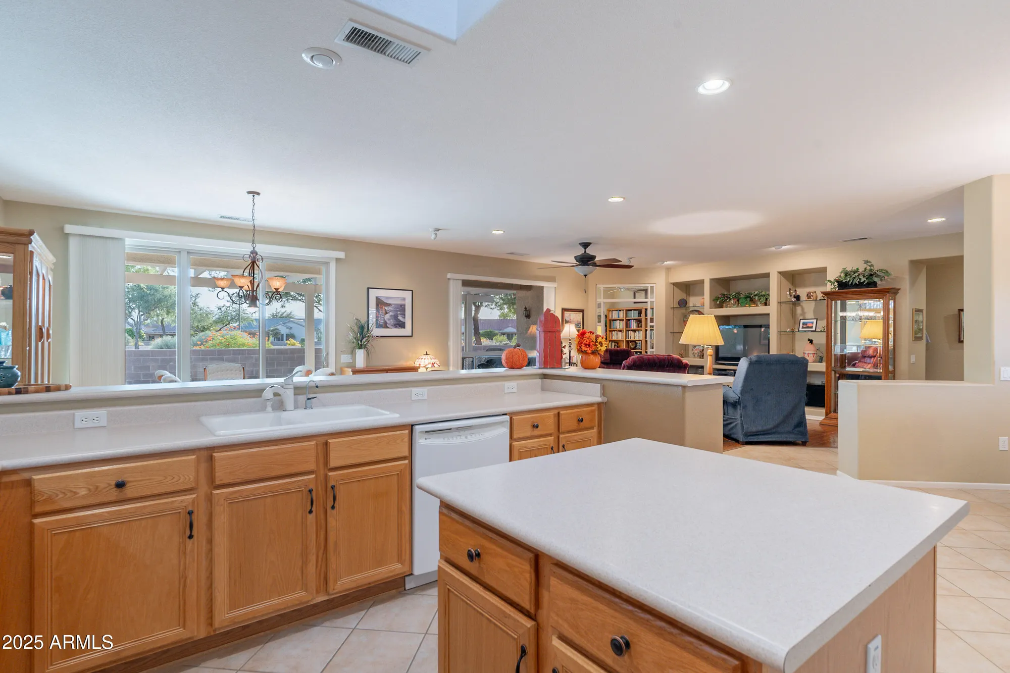 Property Slideshow image 18 of 50 | 17552 n somerset dr, Surprise, AZ, 85374